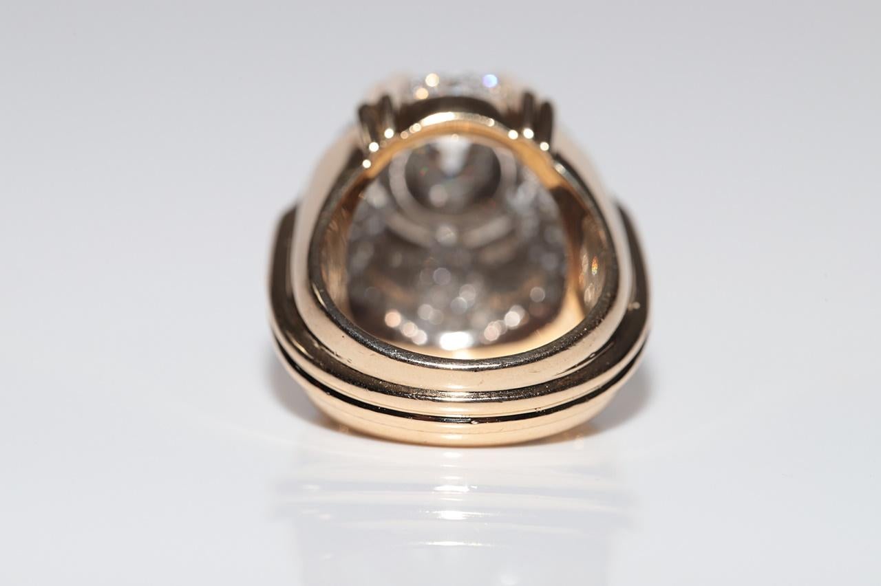 Vintage Circa 1970s Anillo TANQUE Fuerte Decorado con Diamantes Naturales en Oro de 18k en venta 1