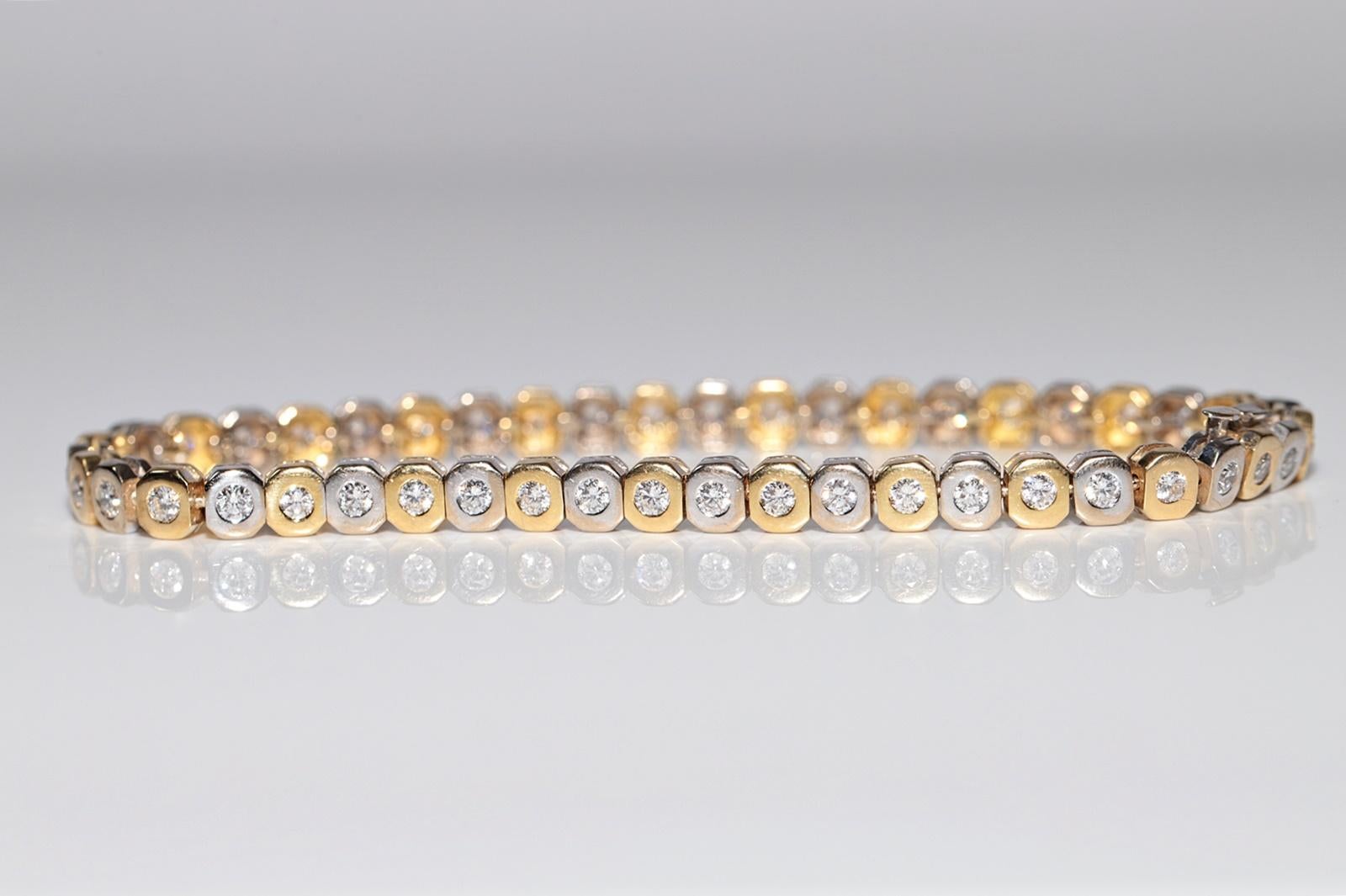Retro Vintage Circa 1970s 18k Gold Natural Diamond Decorated Tennis Bracelet For Sale
