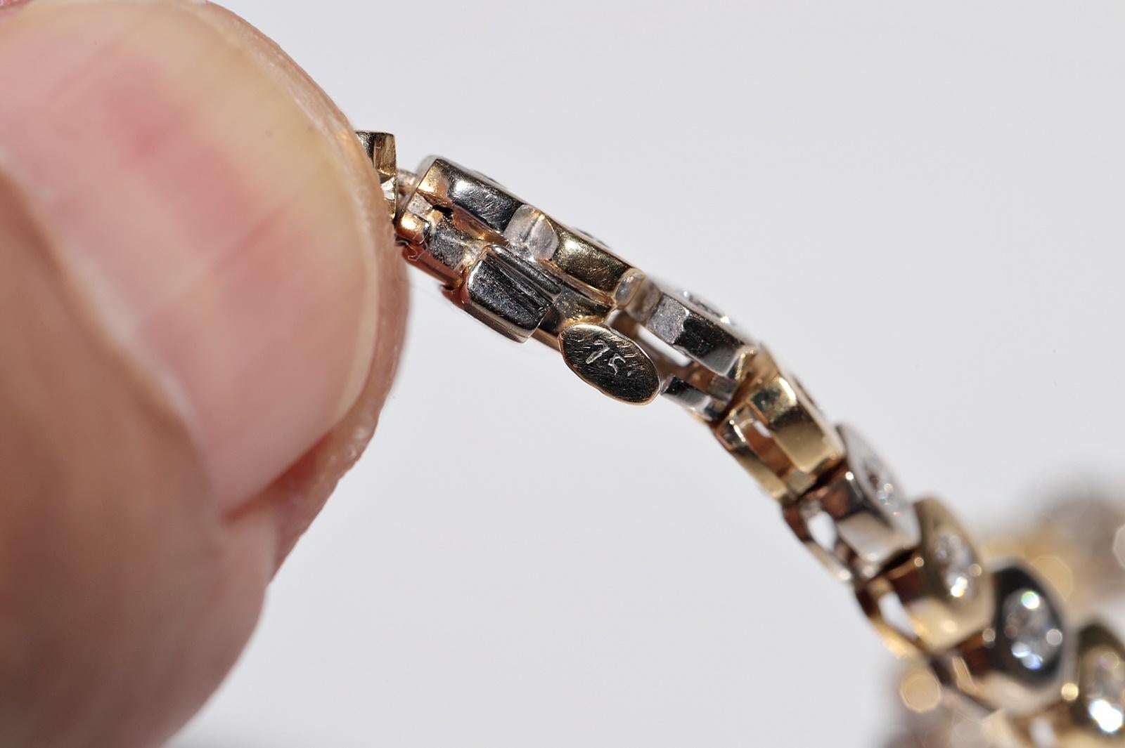 Vintage Circa 1970s 18k Gold Natural Diamond Decorated Tennis Bracelet For Sale 2