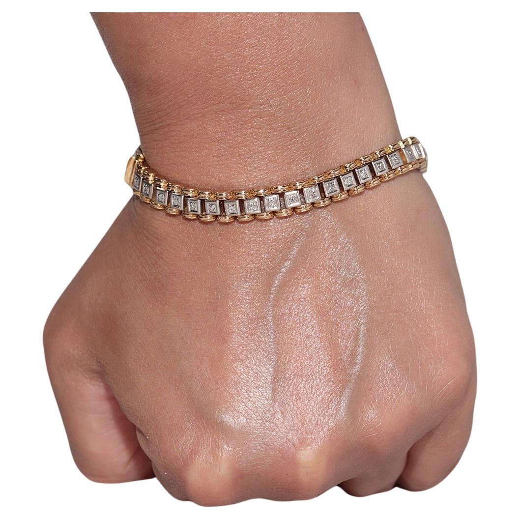 Vintage Circa 1970s 18k Gold Natural Diamond Decorated Tennis Bracelet