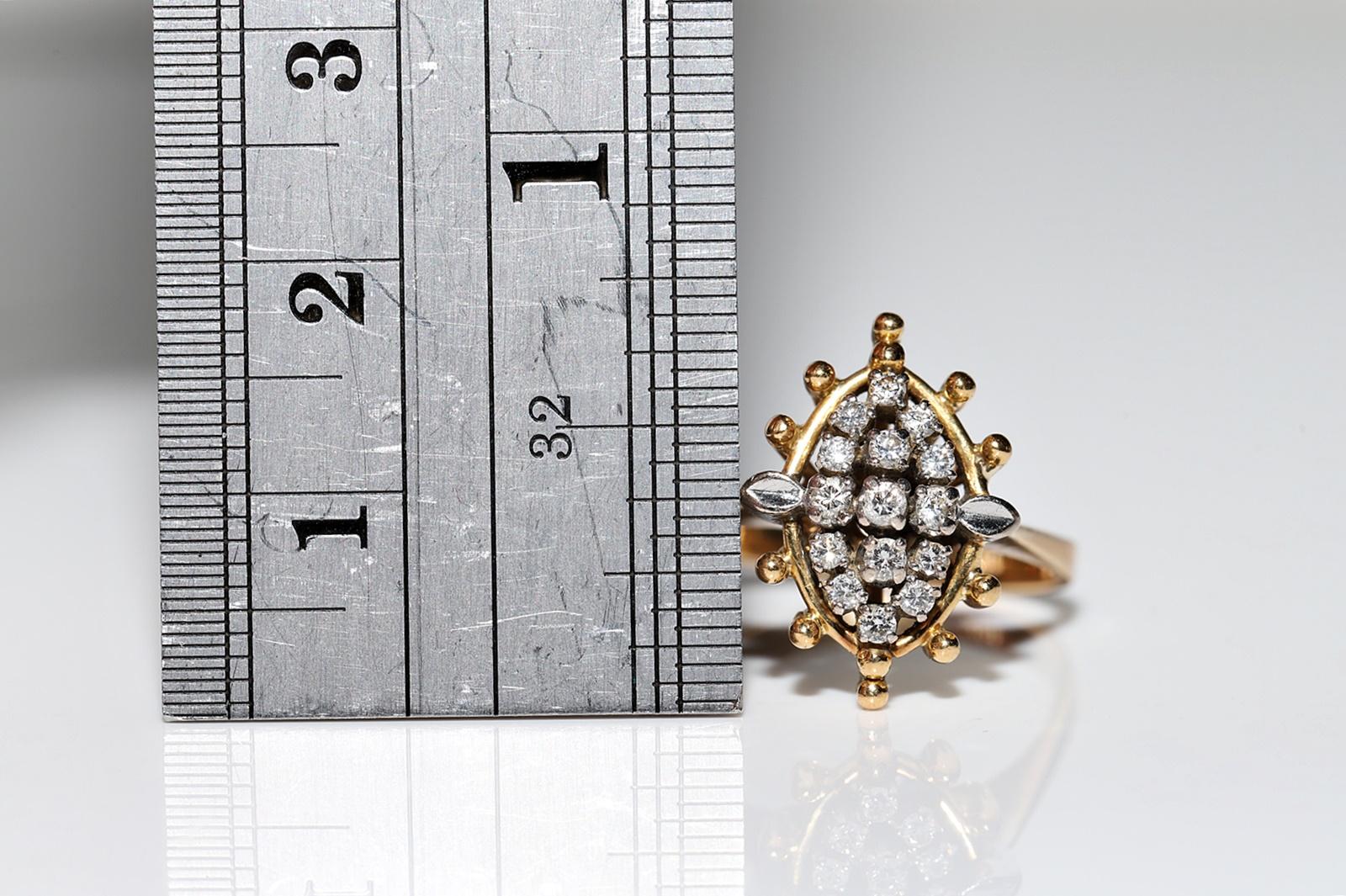 Vintage Circa 1970s 18k Gold Natural Diamond Navette Ring  For Sale 1
