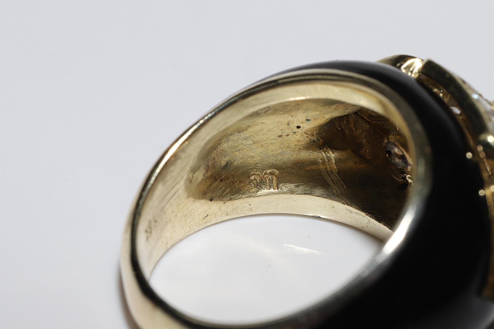 Vintage Circa 1970s 18k Gold Natural Old Cut Diamond Enamel Strong Tank Ring 10