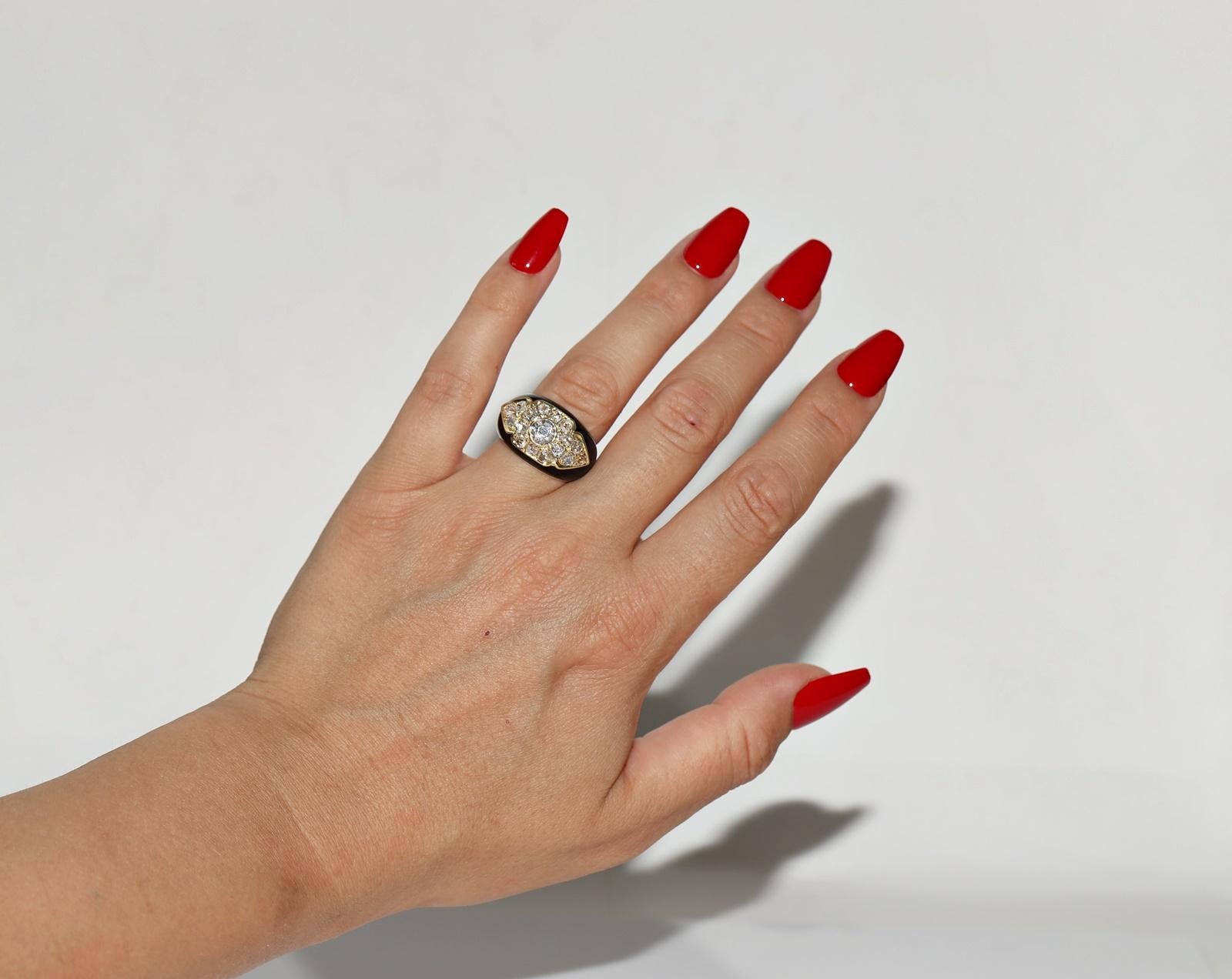 In very good condition.
Total weight is 14.4 grams.
Totally is main stone about 0.55 ct.
Totally is all diamond 1.44 ct.
The diamond is has G-H-I color and s1-s2-s3-Pique1 clarity.
Ring size is US 6.2
We can make any size.
Box is not