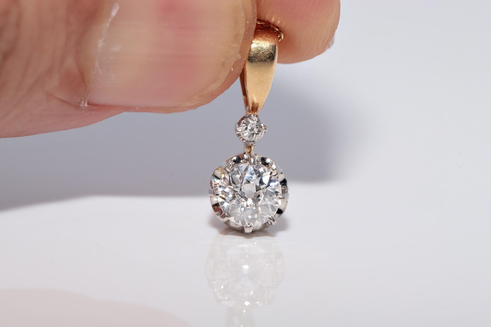 Vintage CIRCA 1970s 18k Gold Natürlicher Altschliff Diamant Solitär Anhänger Halskette im Angebot 2