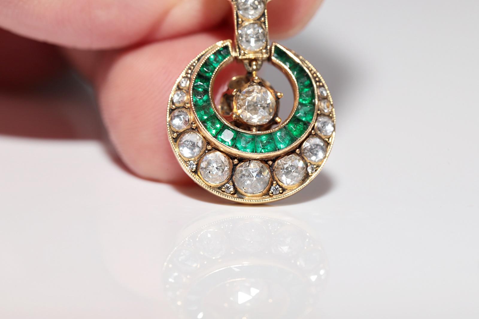 Vintage Circa 1970er Jahre 18k Gold natürlicher Rosenschliff Diamant und Smaragd Tropfenohrring im Angebot 8