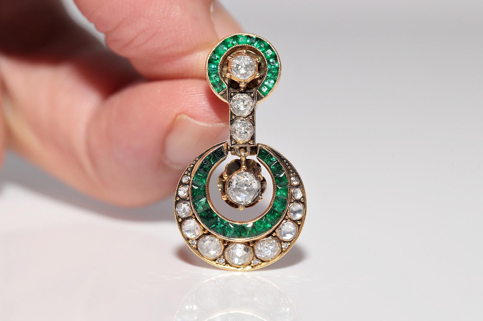 Vintage Circa 1970s 18k Gold Natural Rose Cut Diamond And Emerald Drop Earring For Sale 1