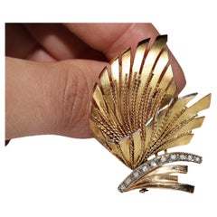 Vintage Circa 1970s 18k Gold Natural Rose Cut Diamond Leaf Style Brooch