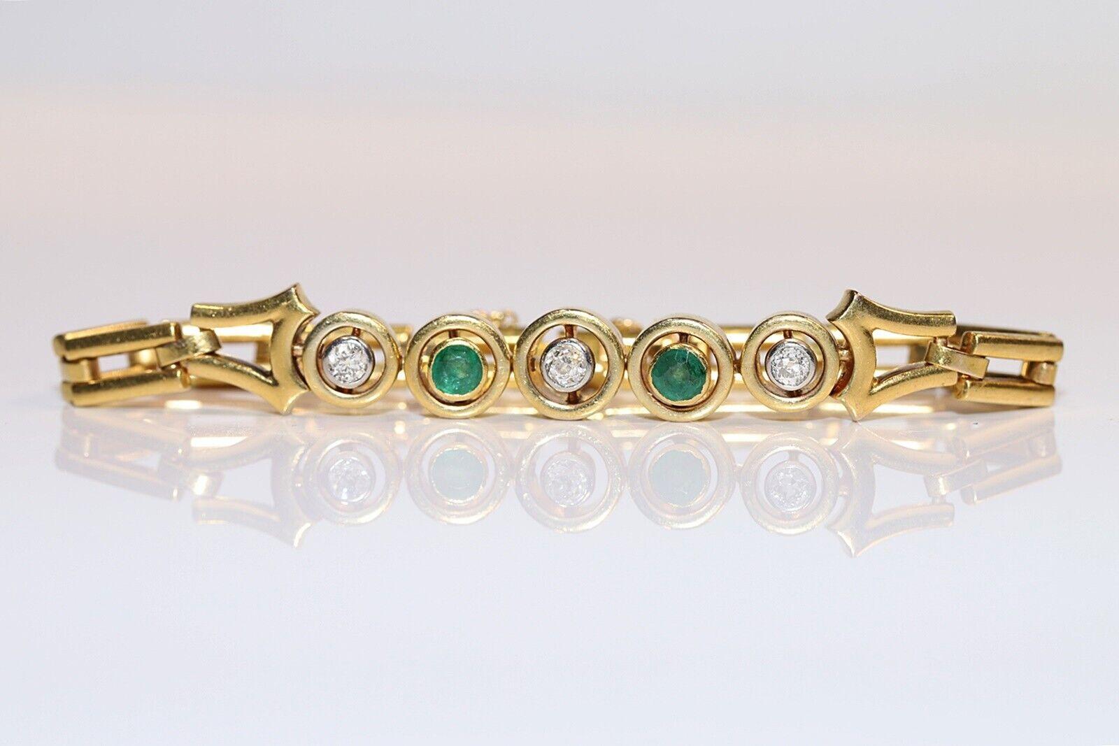 Rétro Bracelet tennis vintage des années 1970, 18 carats, diamants naturels taille ancienne et émeraudes en vente