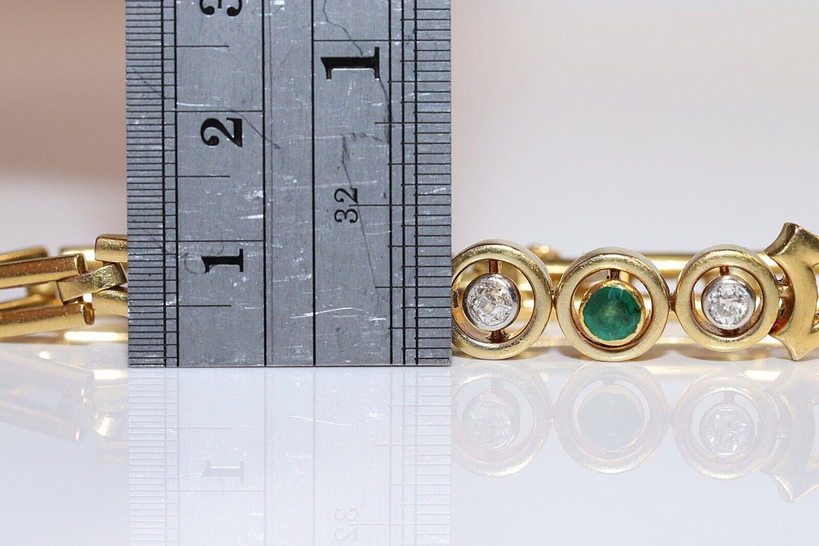 Bracelet tennis vintage des années 1970, 18 carats, diamants naturels taille ancienne et émeraudes Pour femmes en vente
