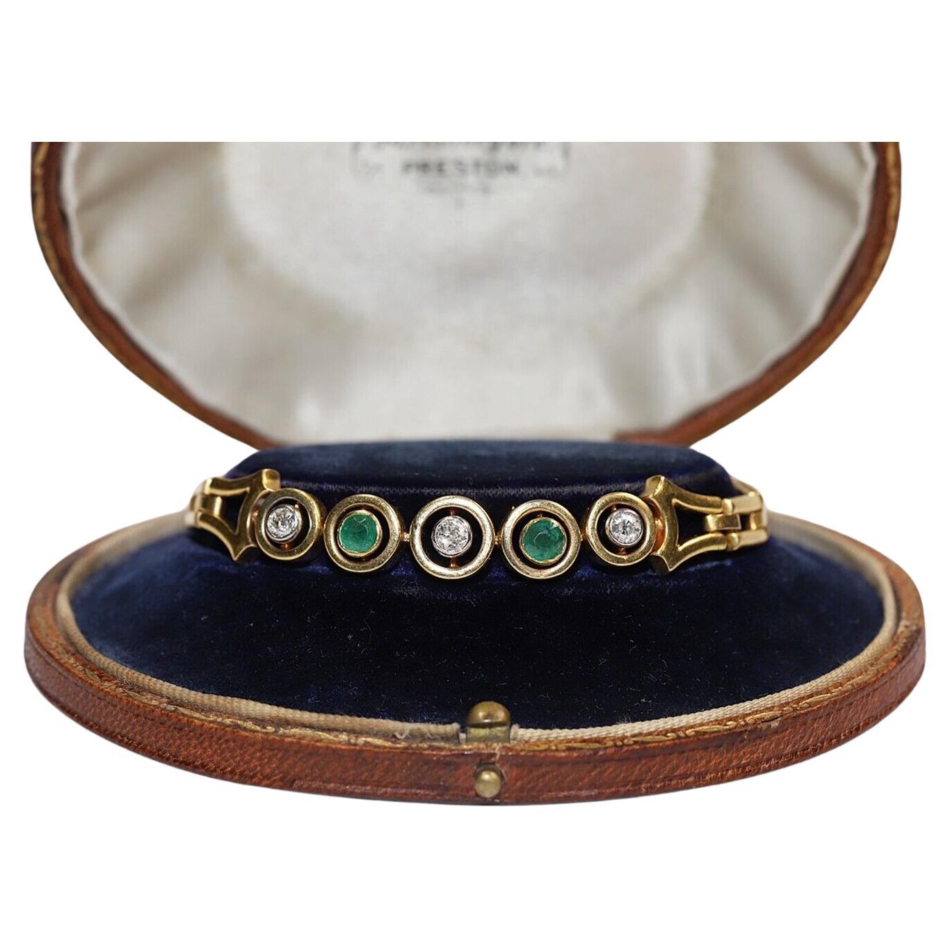 Bracelet tennis vintage des années 1970, 18 carats, diamants naturels taille ancienne et émeraudes en vente