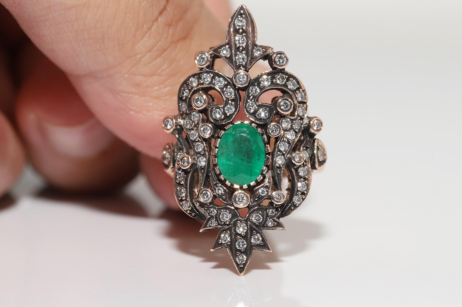 In very good condition.
Total weight is 8.4 grams.
Totally is diamond 1 ct.
The diamond is has G-H color and vvs-vs clarity.
Totally is emerald 1.10 ct.
Ring size is US 7.5 (We offer free resizing)
We can make any size.
Please contact for any