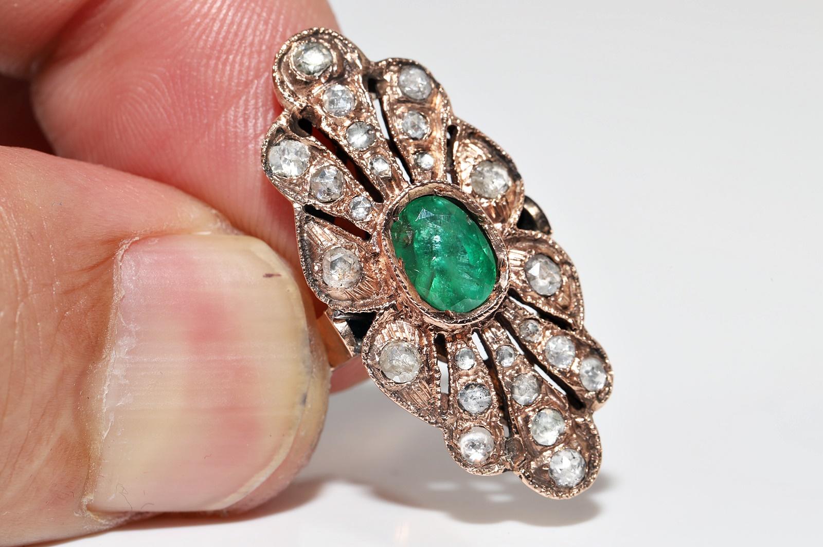 Vintage CIRCA 1970s 8k Gold Natürliche Rose Cut Diamant und Smaragd Navette Ring im Angebot 1