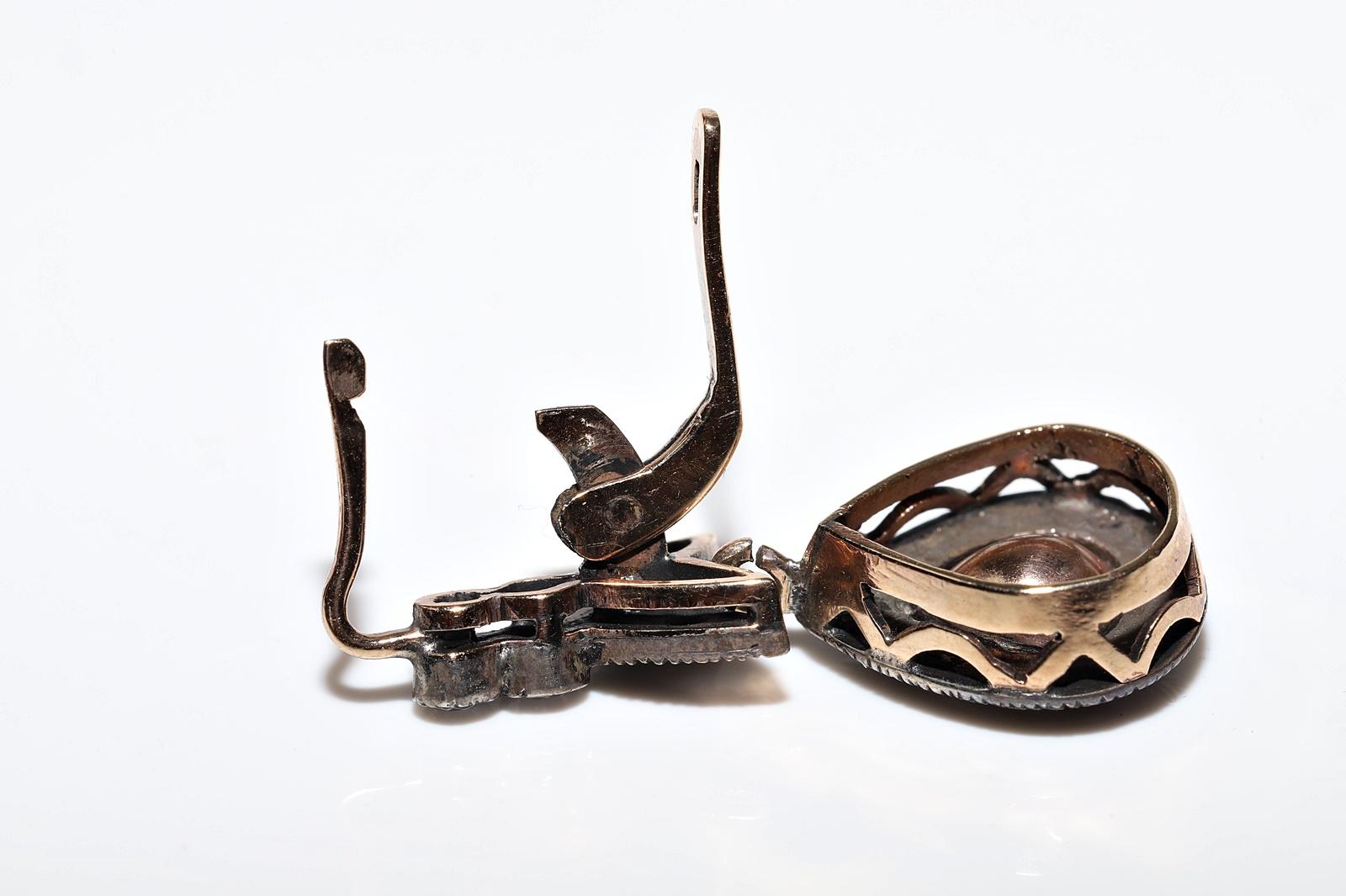 Vintage Circa 1970er Jahre 8k Gold Top Silber natürlicher Rosenschliff Diamant-Tropfen-Ohrring im Angebot 5