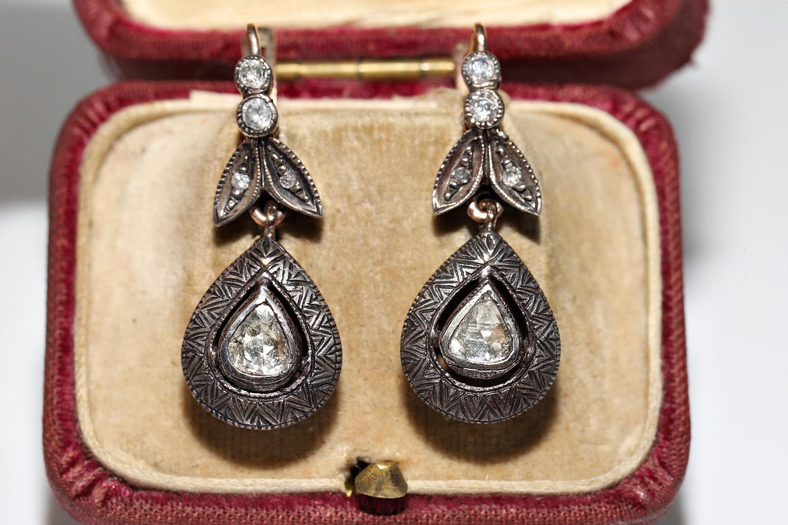 In very good condition.
Total weight is 8.4 grams.
Totally is diamond 0.55 ct.
The diamond is has J-K-L color and s1-s2-s3-Pique 1-2 clarity.
Acid tested to be 8k real gold.
Box is not included.
Please contact for any questions.