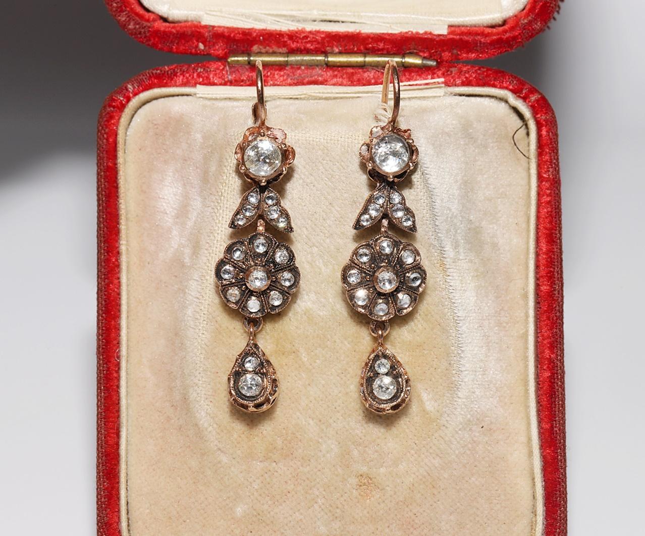 In sehr gutem Zustand.
Das Gesamtgewicht beträgt 9 Gramm.
Insgesamt ist der Diamant 1,60 ct.
Der Diamant hat die Farbe H-I-J und die Reinheit s1-s2-Pique1.
Die Box ist nicht enthalten.
Bitte kontaktieren Sie uns bei Fragen.