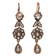 Vintage Circa 1970 Boucles d
oreilles pendantes en or 9k ornées de diamants naturels taillés en rose