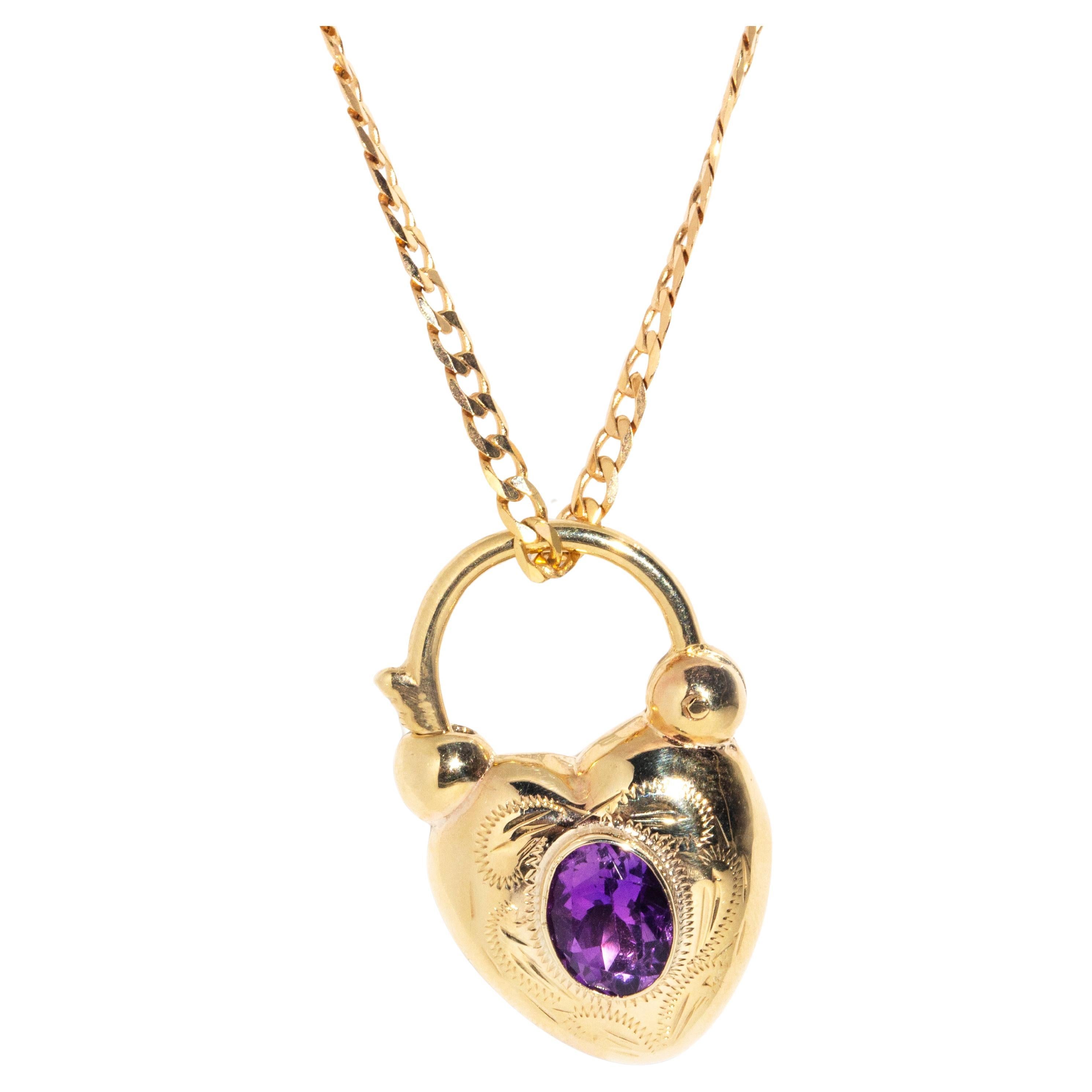 Vintage Circa 1970s Amethyst Heart Shaped Pendant & Chain 9 Carat Yellow Gold  For Sale