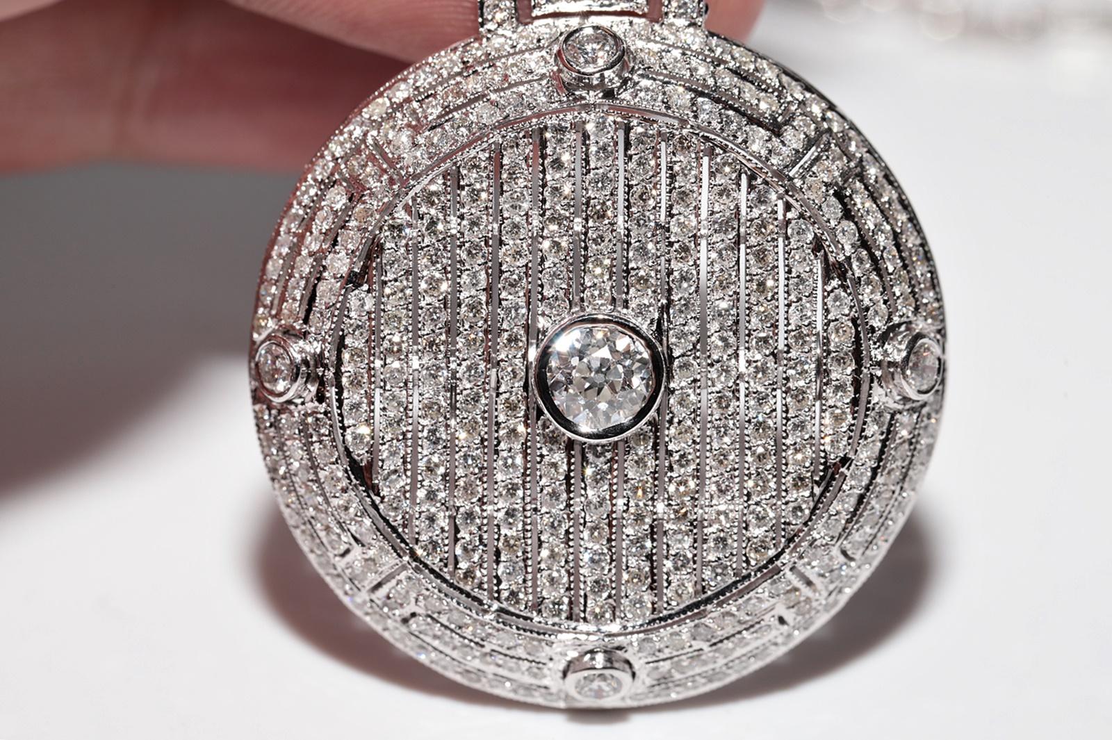 Women's Vintage Circa 1970s Art Deco Platinum Natural Diamond Decorated Necklace For Sale