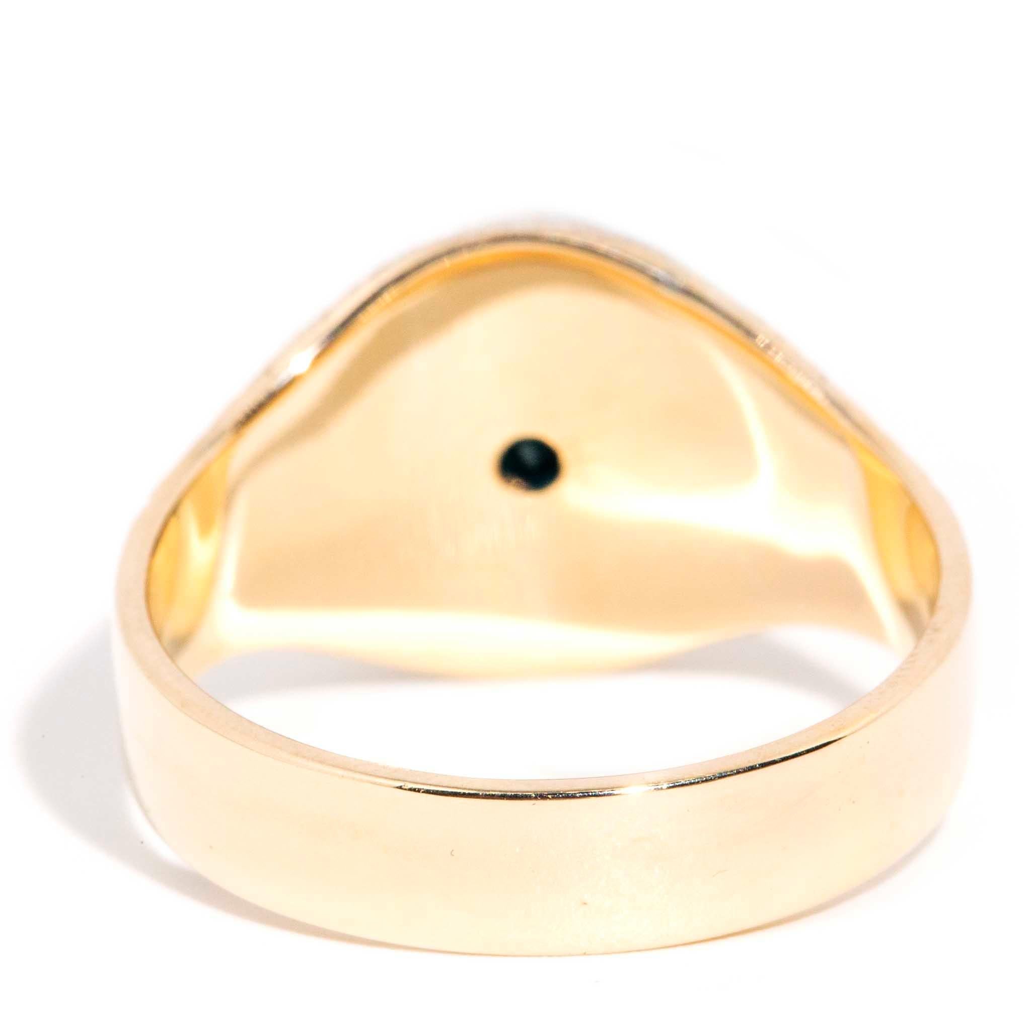 Vintage circa 1970s Australian Round Sapphire Dome Ring 9 Carat Yellow Gold For Sale 2