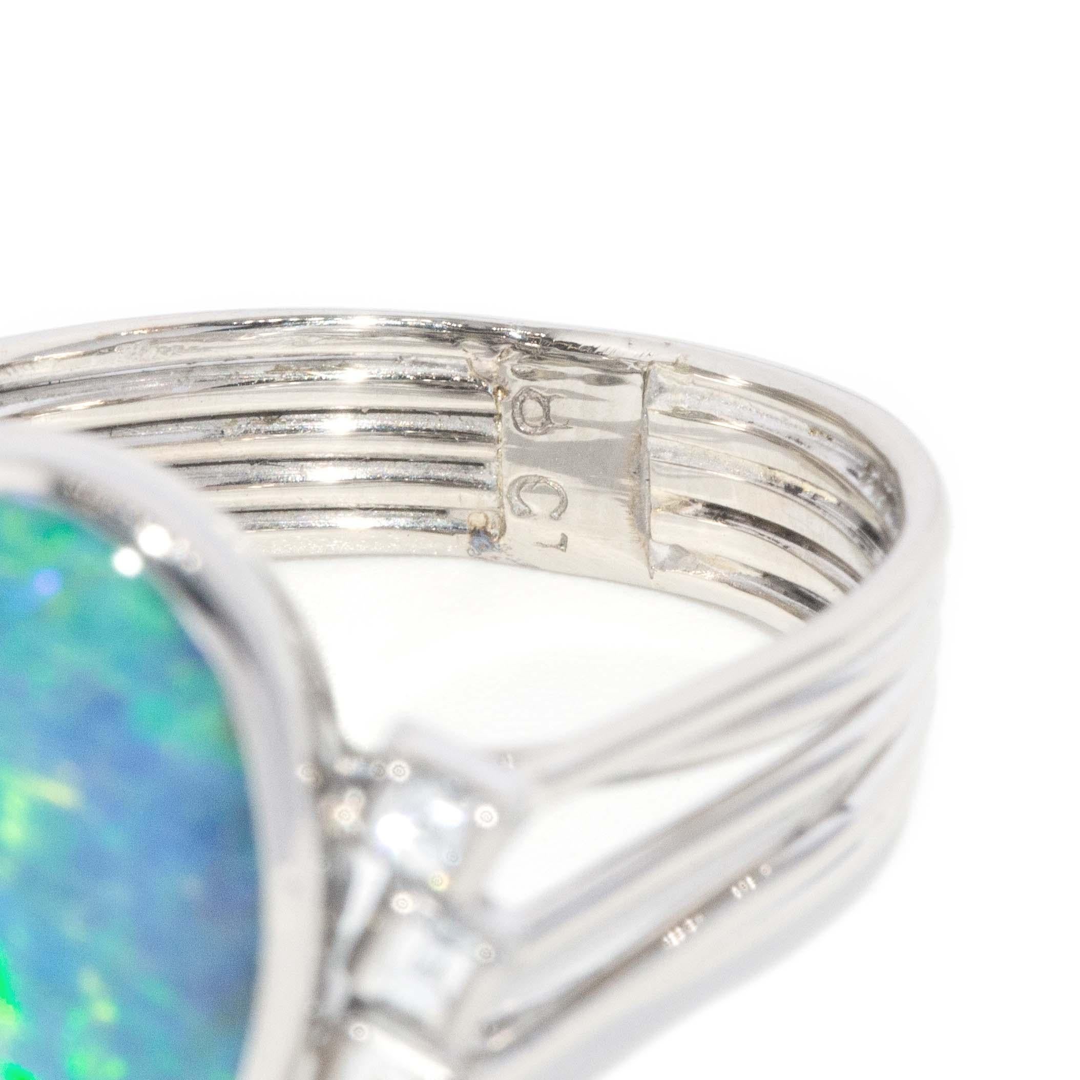 Vintage CIRCA 1970er Schwarzer Opal & Diamantring 18 Karat Weißgold im Angebot 5
