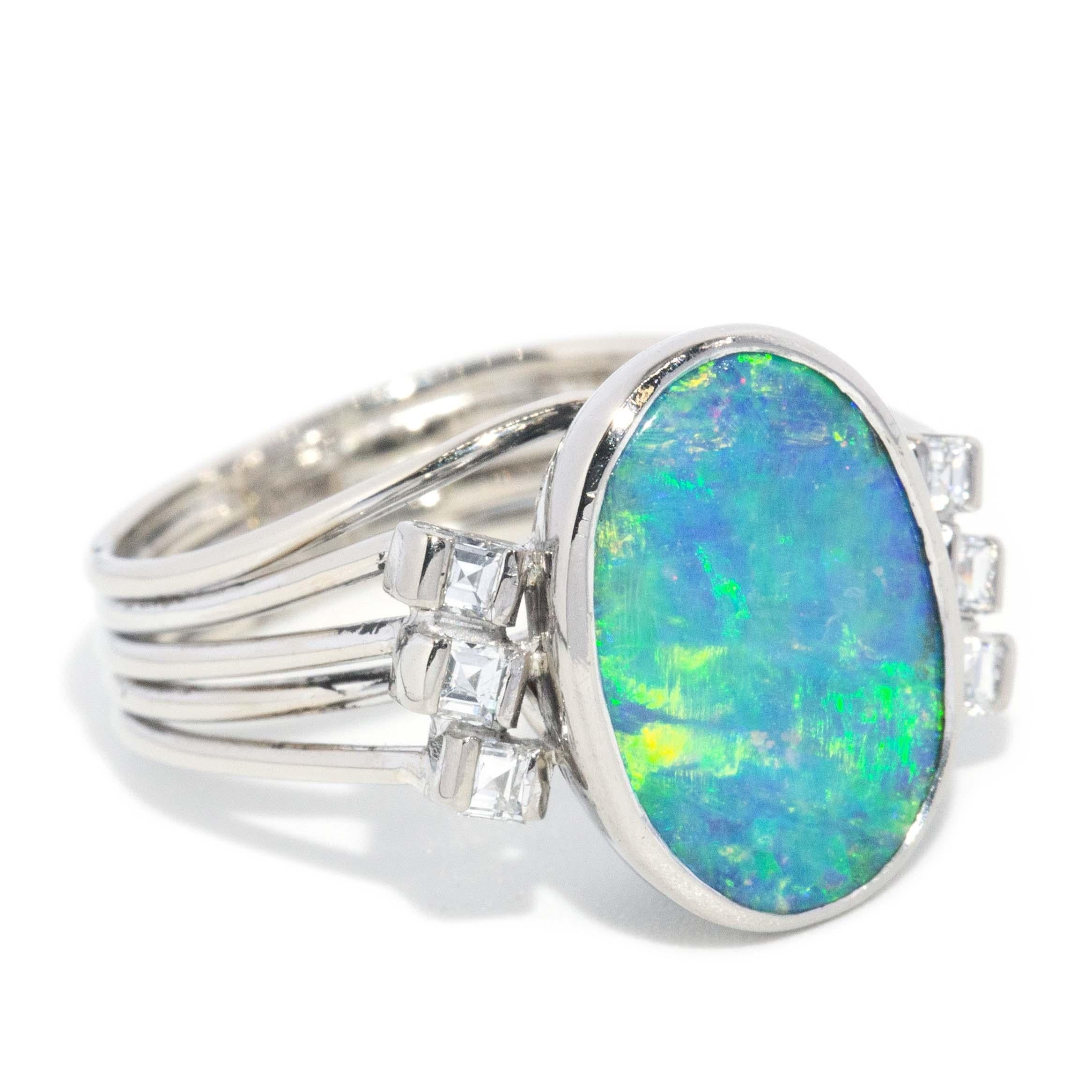 Vintage CIRCA 1970er Schwarzer Opal & Diamantring 18 Karat Weißgold im Zustand „Gut“ im Angebot in Hamilton, AU
