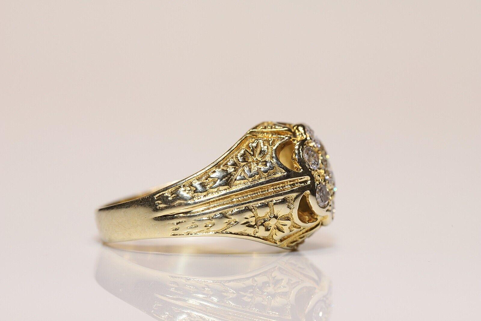 In sehr gutem Zustand.
Das Gesamtgewicht beträgt 5.2 Gramm.
Insgesamt ist Diamant 0,35 Karat.
Der Diamant hat die Farbe G-H und vs-vvs.
Ringgröße ist US 6.5 
Wir können jede Größe herstellen.
Säure getestet, um 14k echtes Gold zu sein.
Die Box ist