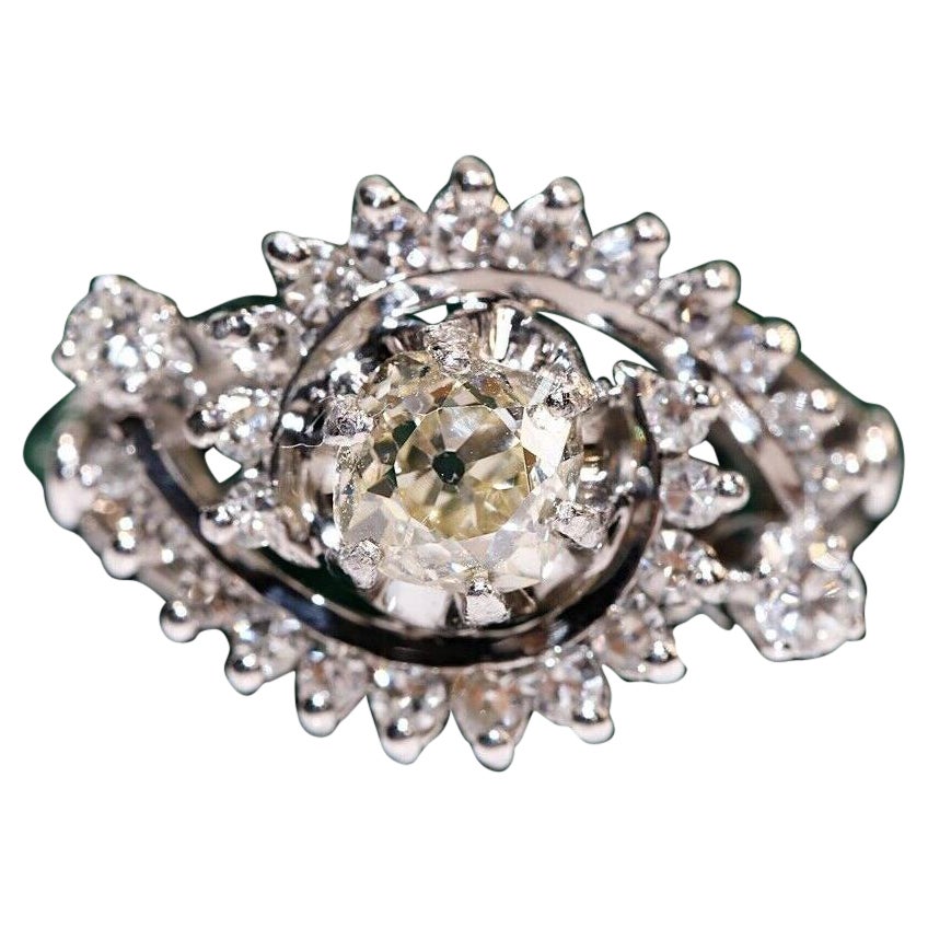 Vintage Circa 1970s Anillo Artesanal de Platino Decorado con Diamantes Naturales