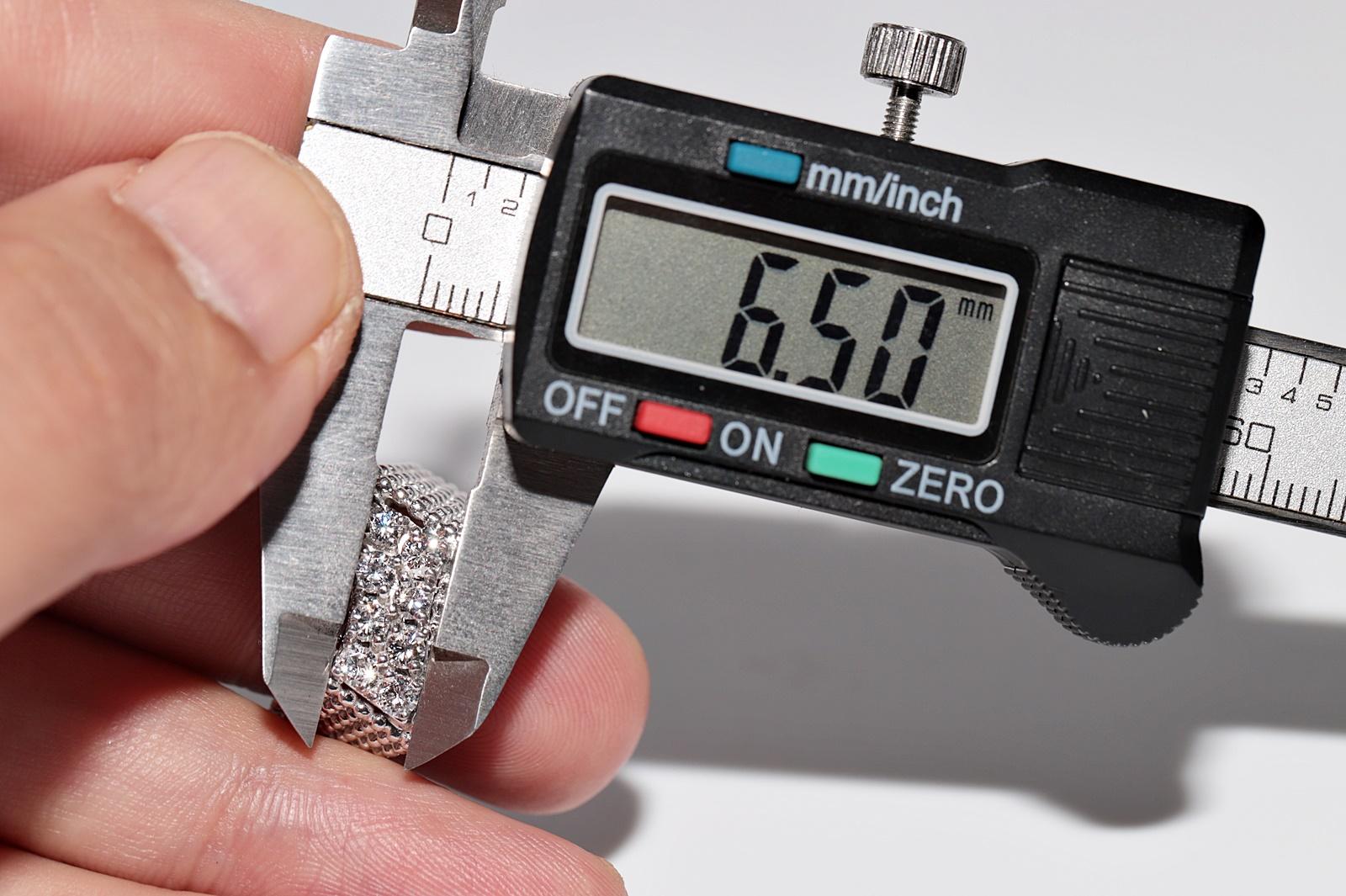 Vintage CIRCA 1970er Jahre Handgefertigt 18k Weißgold Natürlicher Diamant Starker Ring im Angebot 4