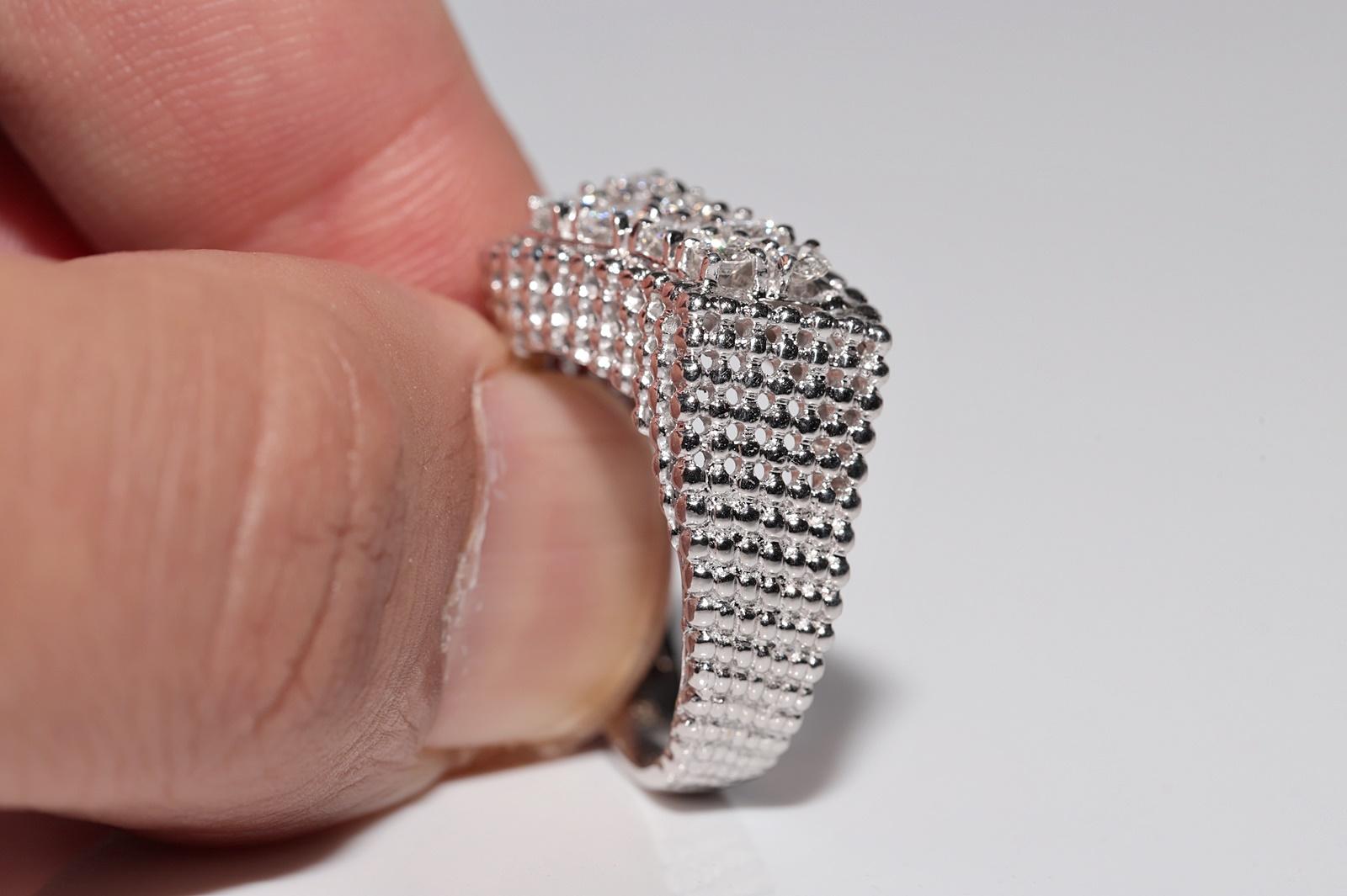 Vintage CIRCA 1970er Jahre Handgefertigt 18k Weißgold Natürlicher Diamant Starker Ring im Angebot 5