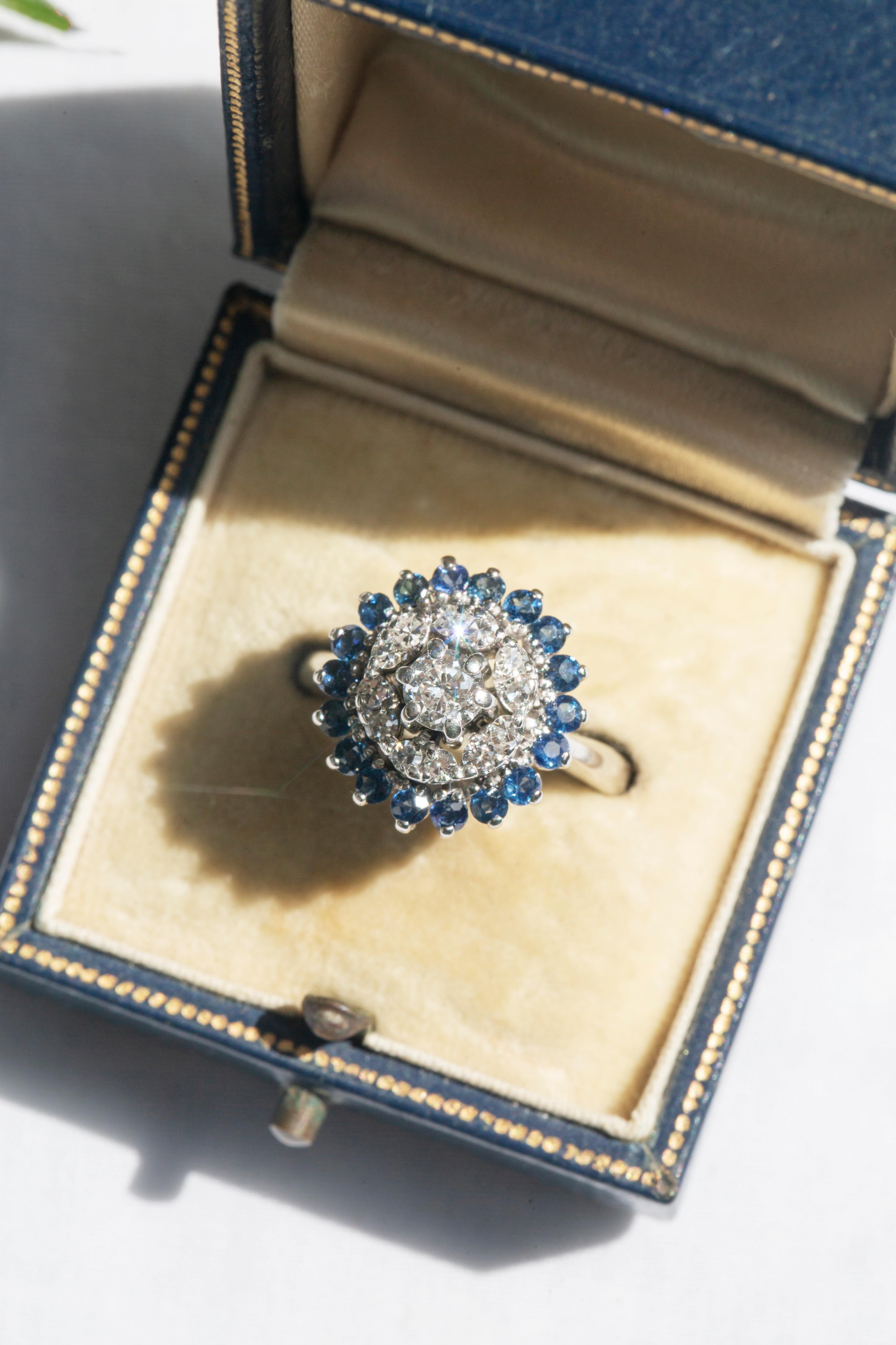 14 Karat Gold Halo-Ring mit natürlichem tiefblauem Saphir und Diamant, Vintage, ca. 1970er Jahre Damen