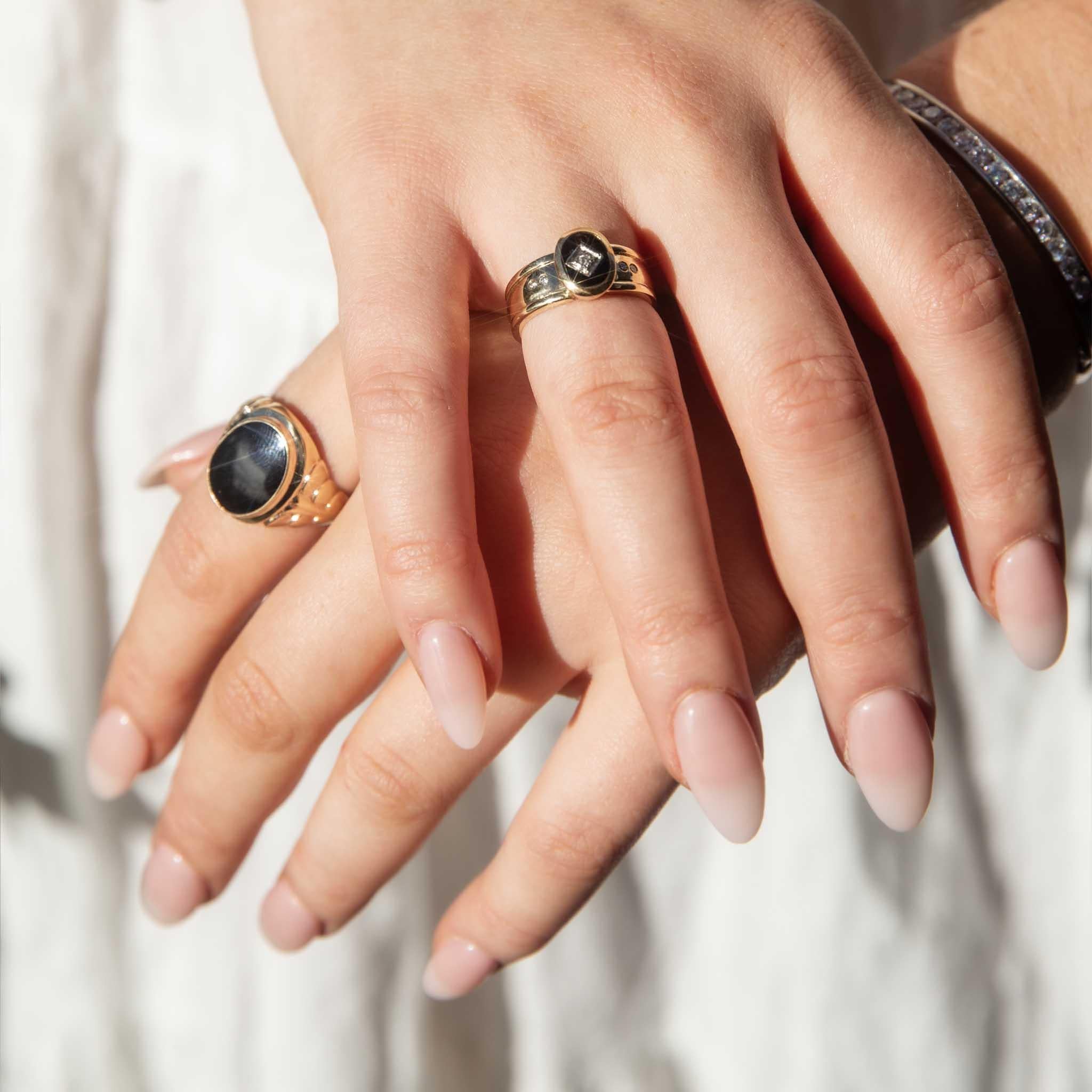 Oval Cut Vintage Circa 1970s Oval Onyx Ring 9 Carat Yellow Gold For Sale