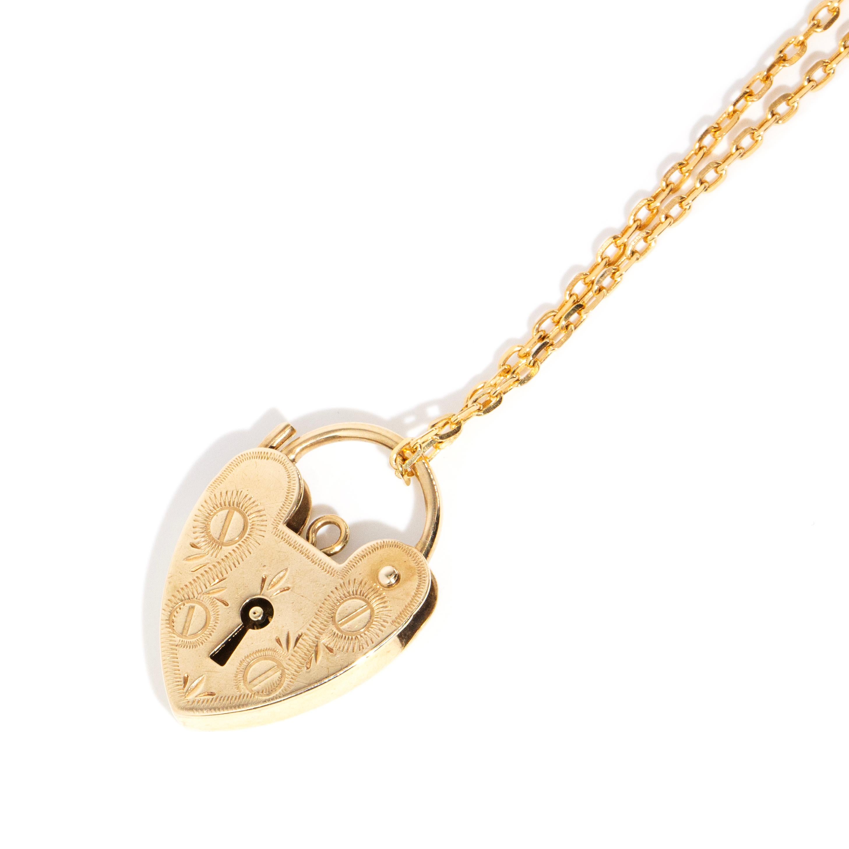 Modern Vintage Circa 1970s Patterned Heart Shaped Padlock & Chain 9 Carat Yellow Gold