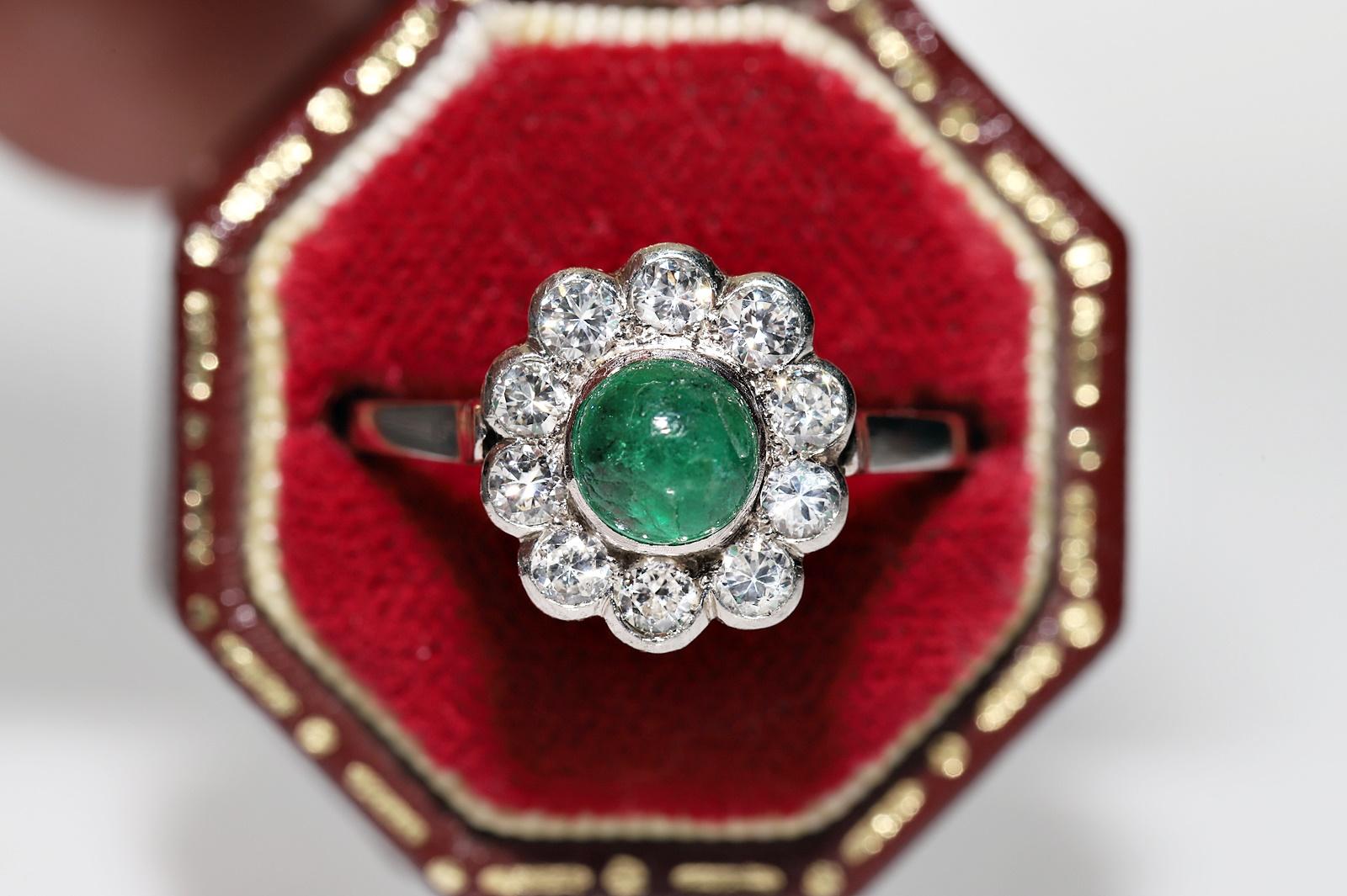 Vintage Circa 1970s Platinum Natural Diamond And Cabochon Emerald Ring  In Good Condition In Fatih/İstanbul, 34
