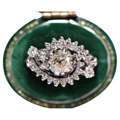 Vintage Circa 1970er Jahre Platin Natürlicher Diamant Dekorierter Ring 