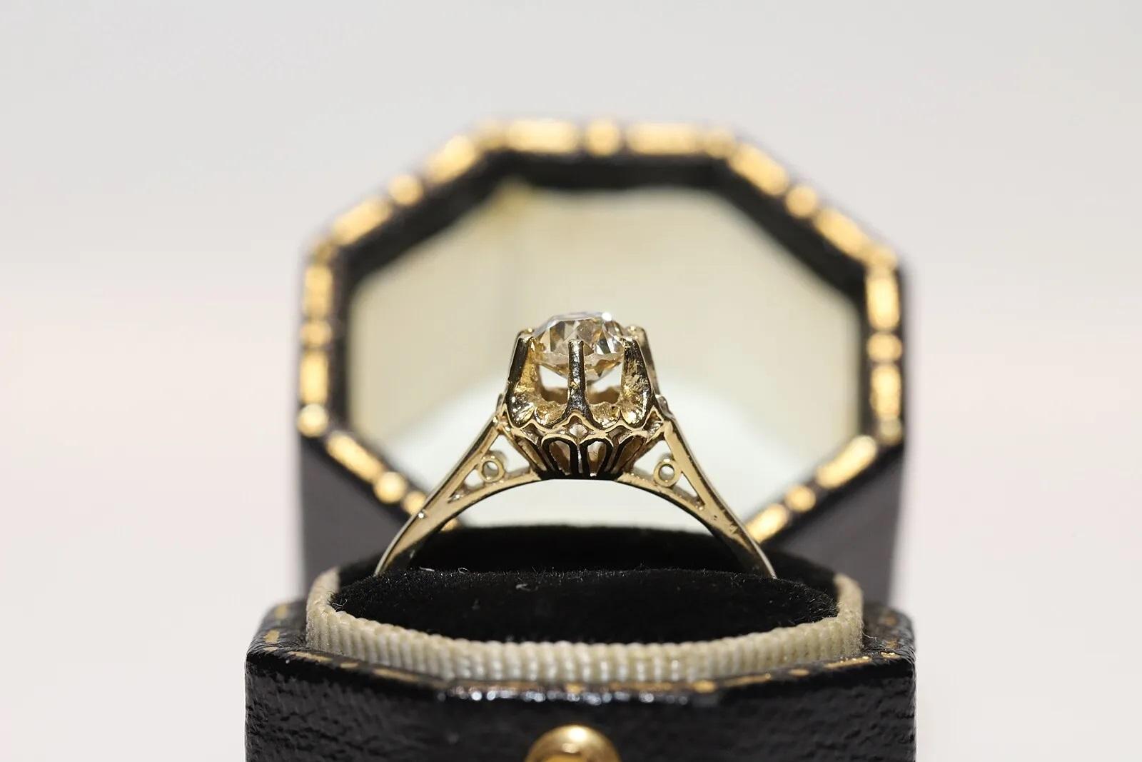Vintage Circa 1970er Jahre Platin Natürlicher Altschliff Diamant Dekorierter Solitär Ring im Angebot 6
