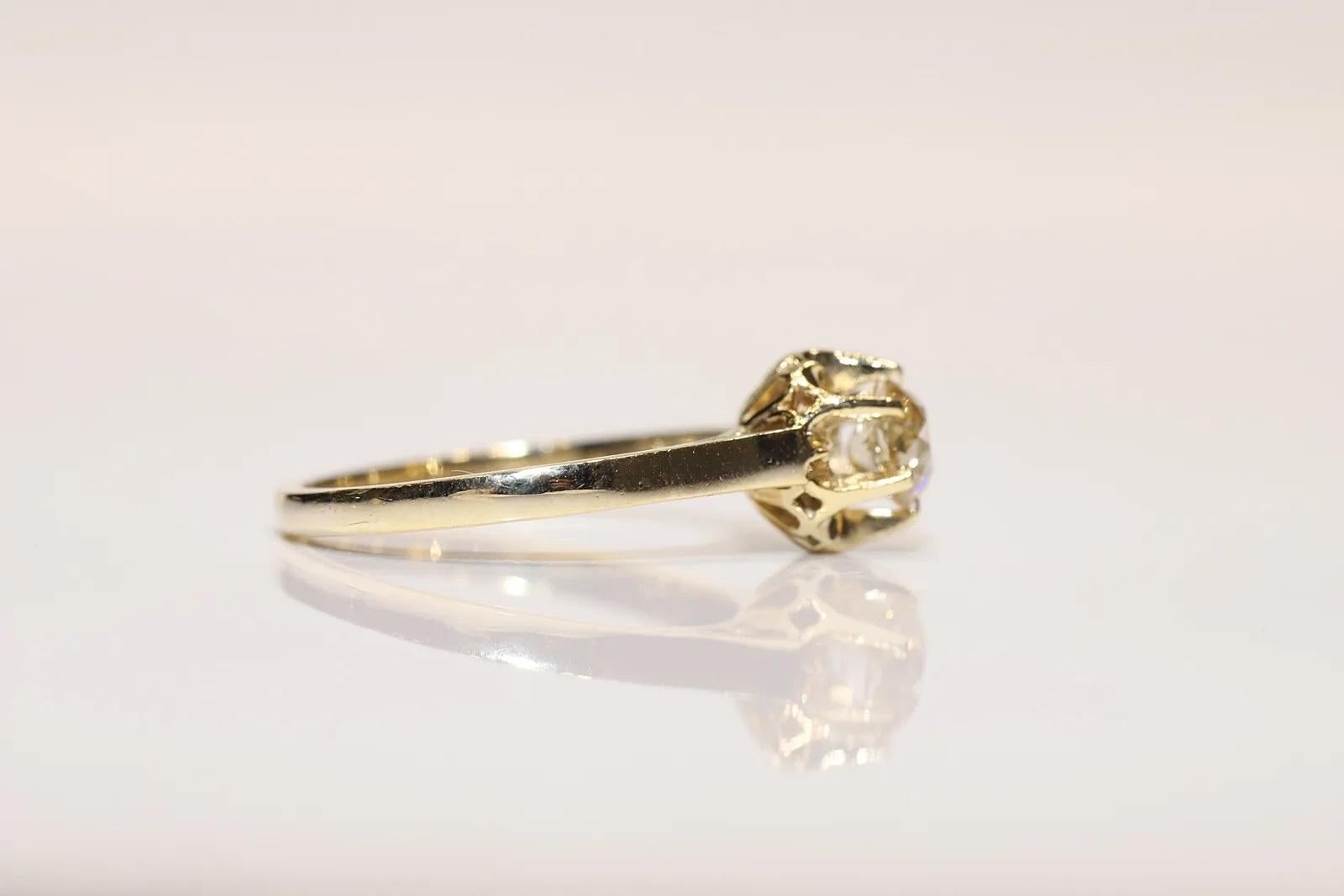 Vintage Circa 1970er Jahre Platin Natürlicher Altschliff Diamant Dekorierter Solitär Ring (Alteuropäischer Brillantschliff) im Angebot