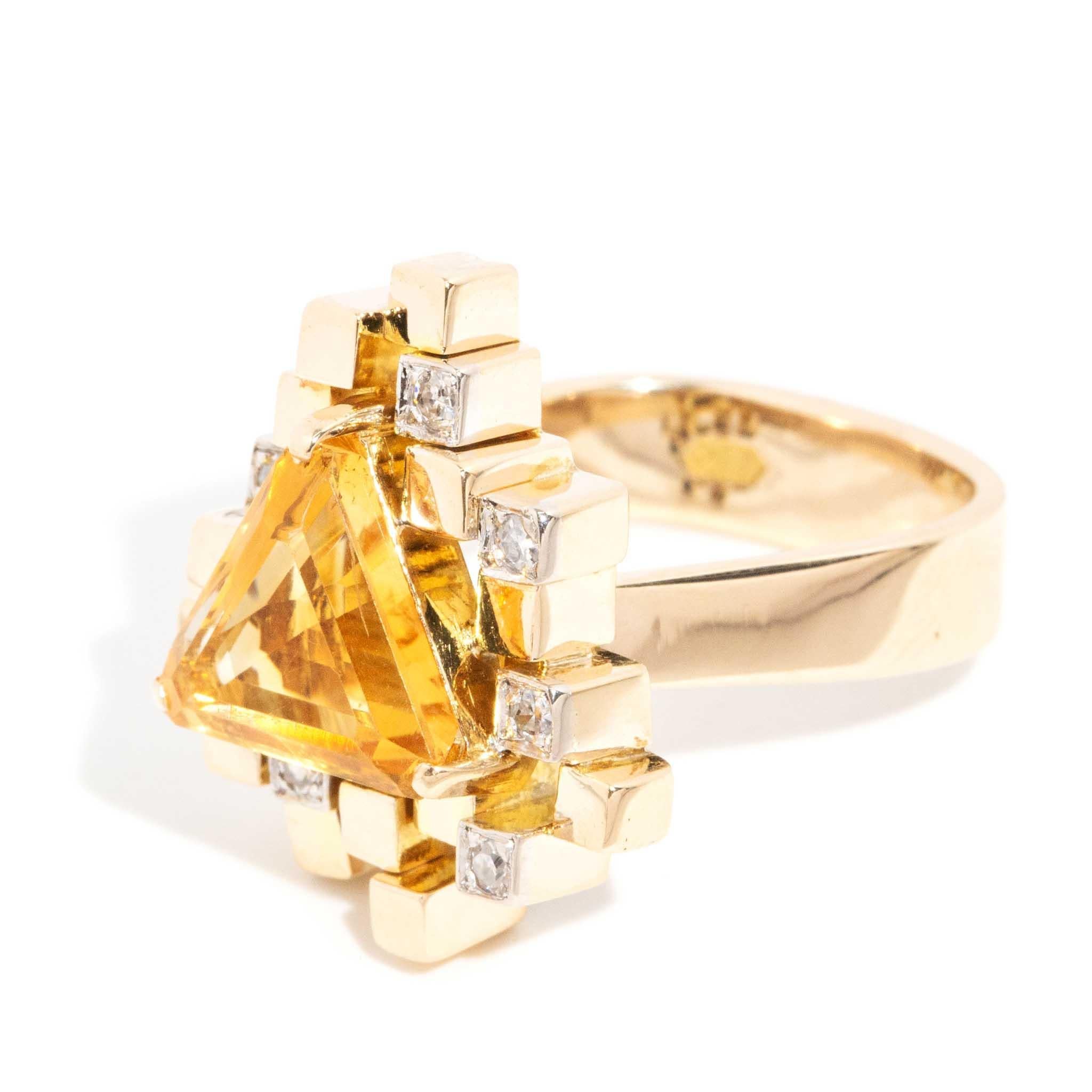Vintage Circa 1970er Jahre Retro Citrin & Diamant Cluster-Ring 18 Karat Gelbgold im Zustand „Gut“ im Angebot in Hamilton, AU