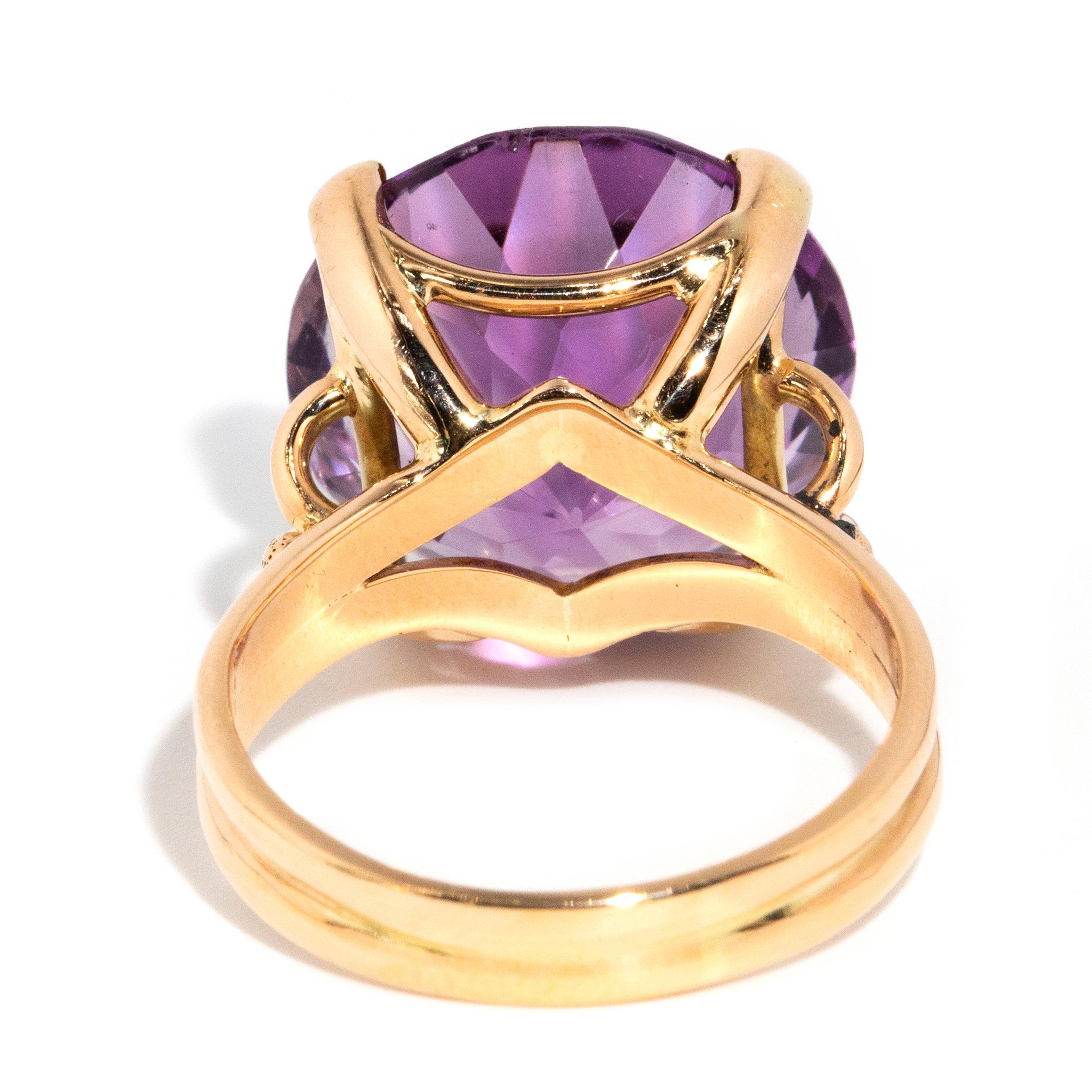 Vintage Circa 1970s Round Amethyst Solitaire Cocktail Ring 14 Carat Yellow Gold For Sale 2
