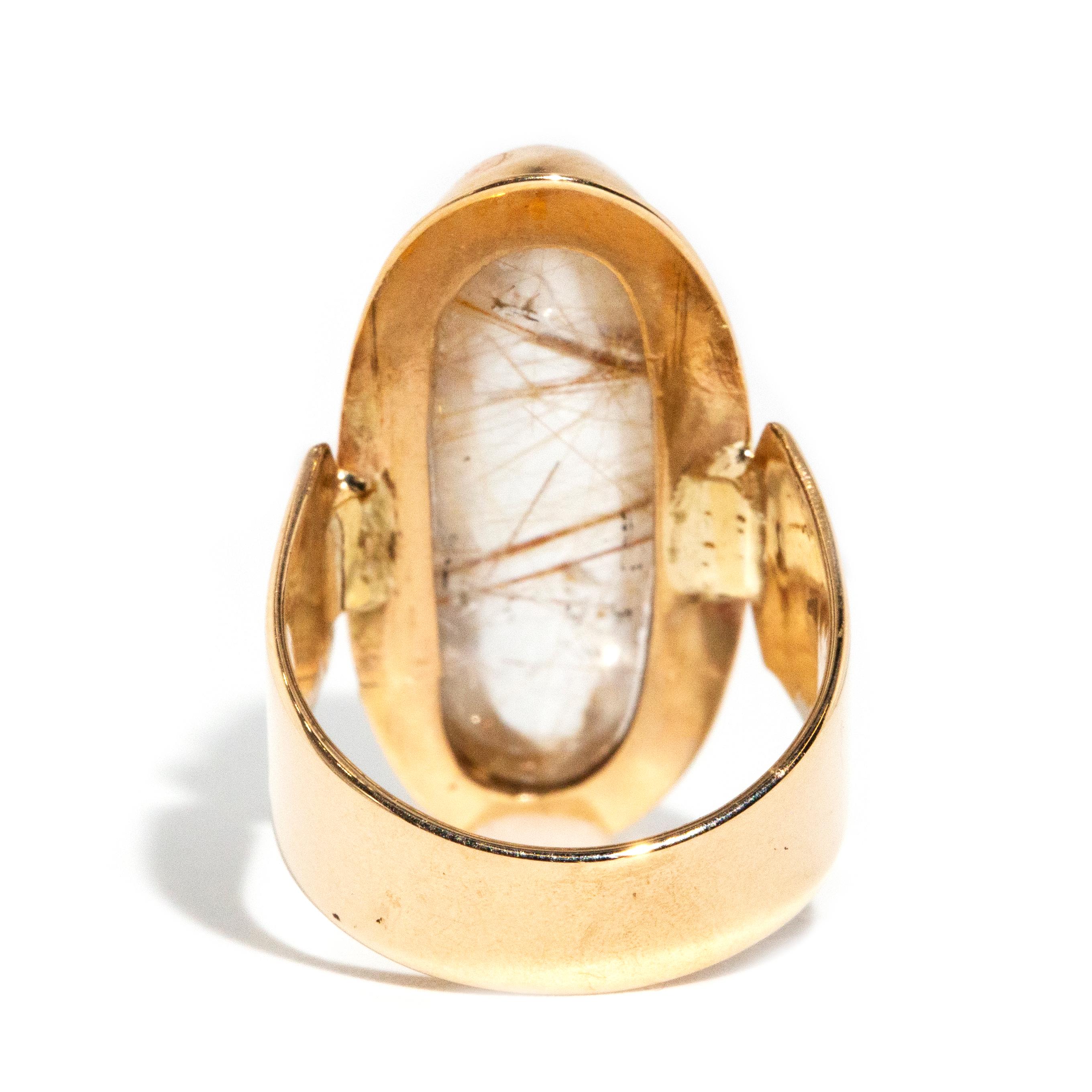 Vintage Circa 1970s Rubover Rutilated Quartz Cabochon Ring 9 Carat Yellow Gold For Sale 4