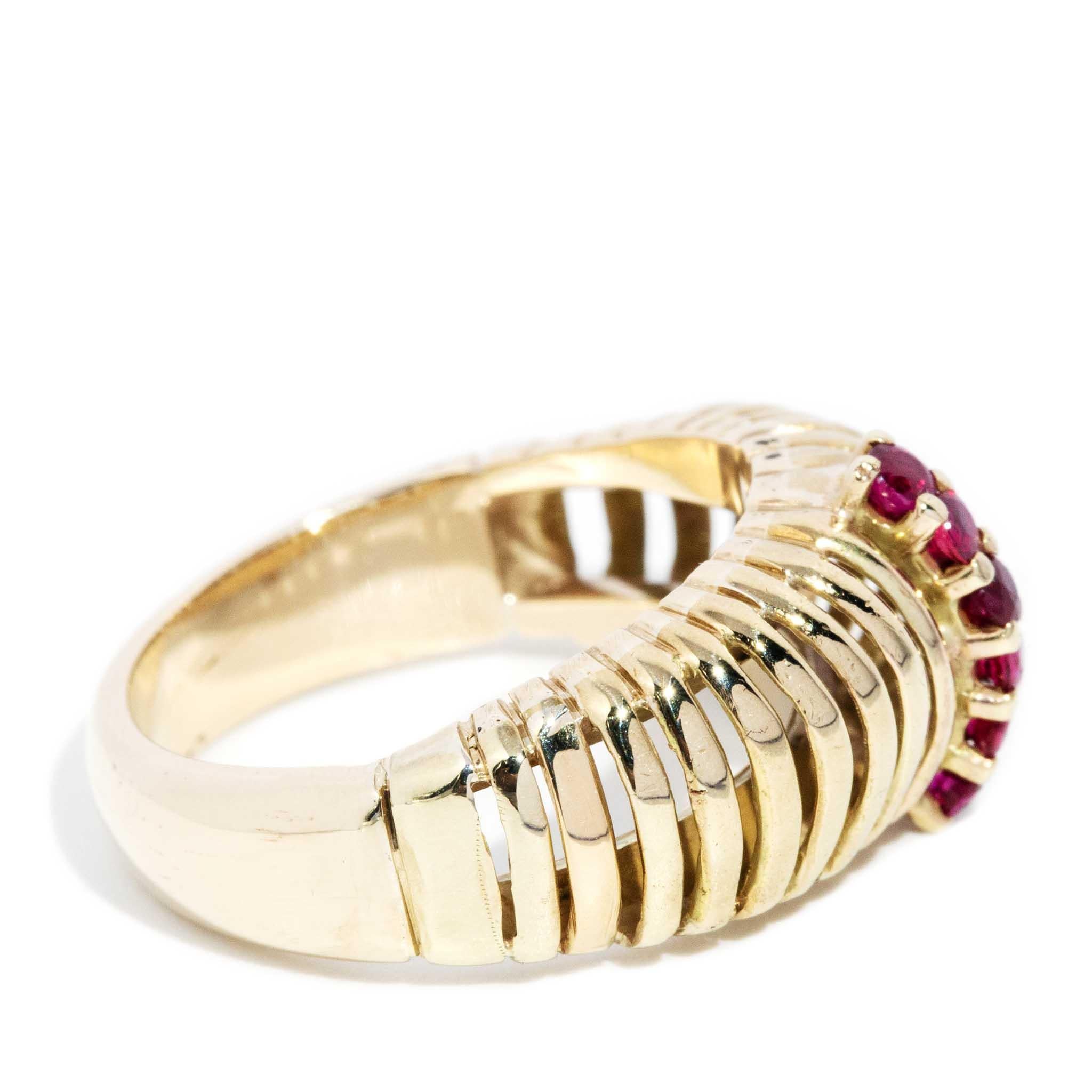 Vintage Circa 1970s Ruby Ribbed Dress Ring 9 Carat Yellow Gold For Sale 1