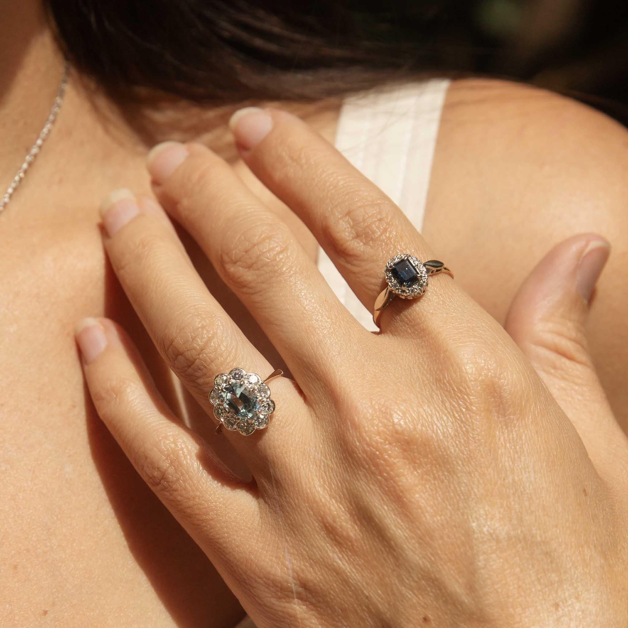 Vintage Circa 1970s Sapphire & Diamond Cluster Ring 18 Carat Gold For Sale 7