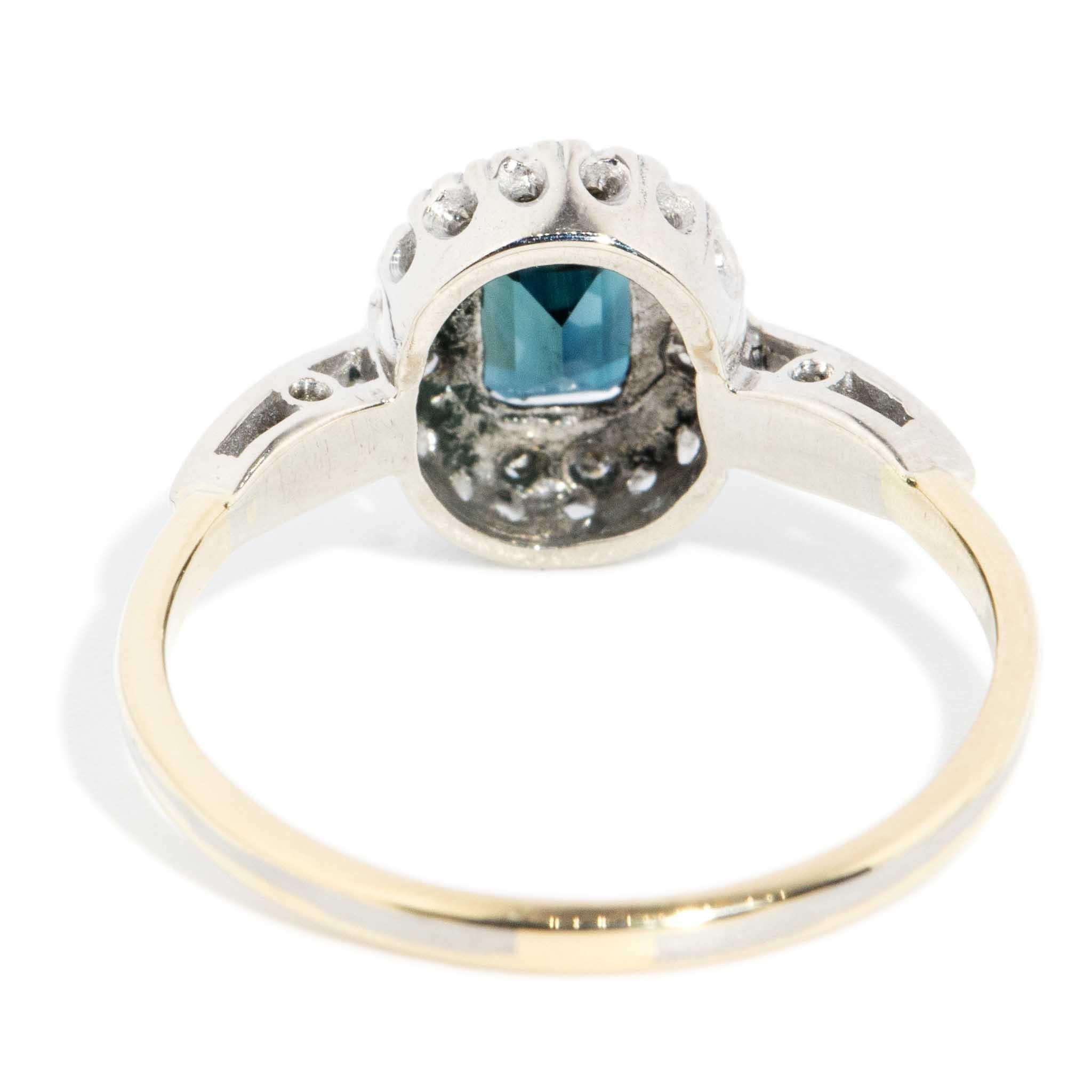 Vintage Circa 1970s Sapphire & Diamond Cluster Ring 18 Carat Gold For Sale 3
