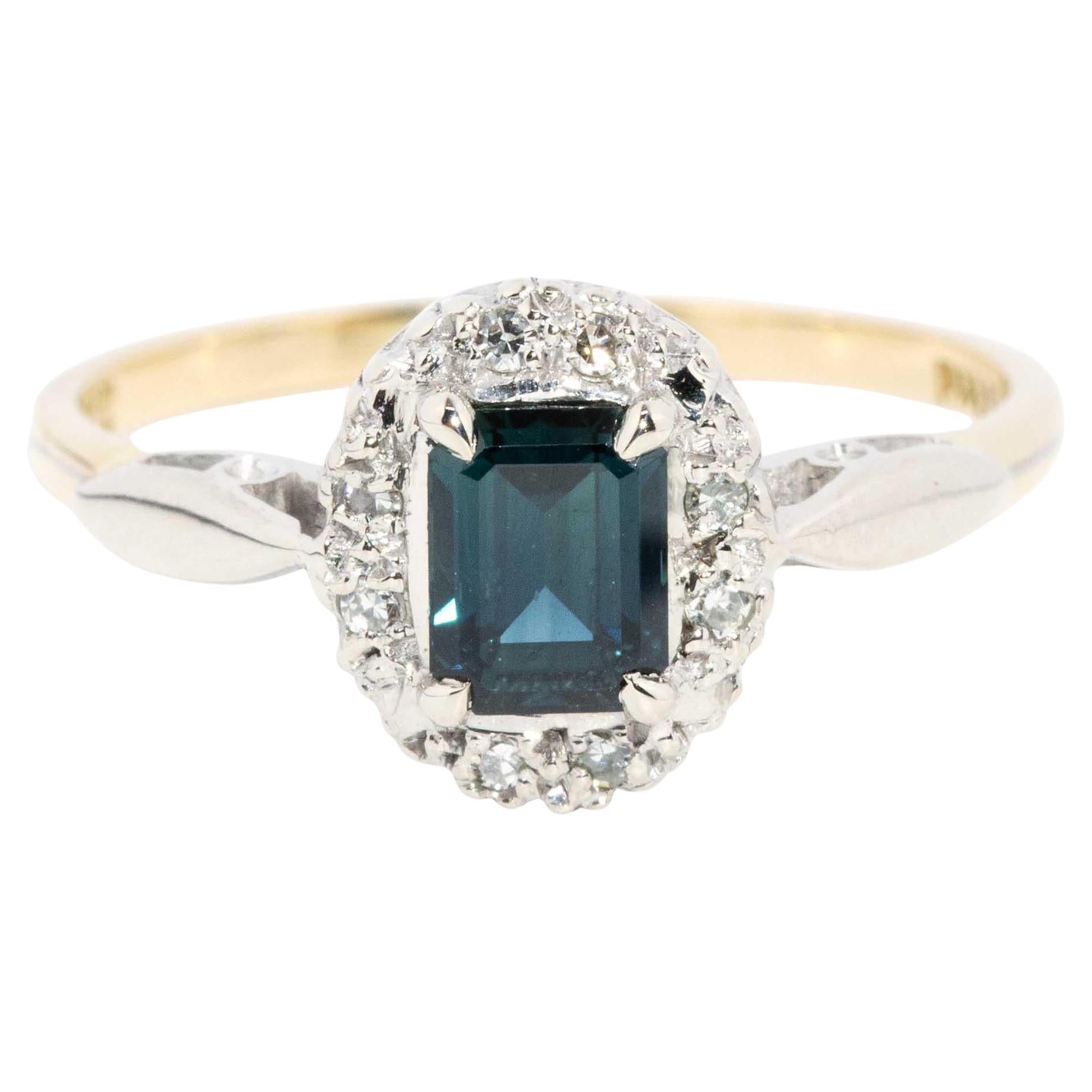 Vintage Circa 1970s Sapphire & Diamond Cluster Ring 18 Carat Gold For Sale