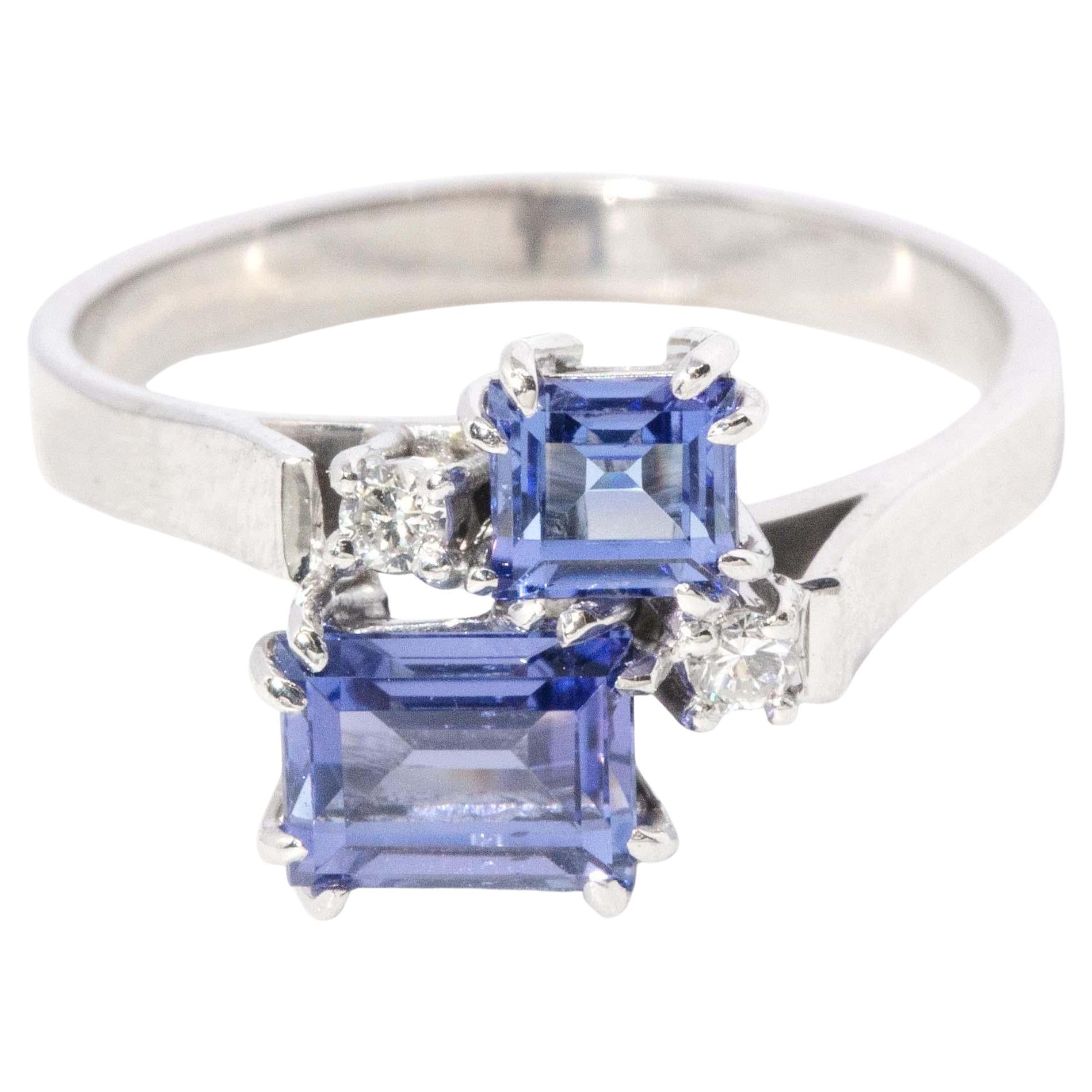 Vintage Circa 1970s Anillo Gemelo Tanzanita Diamante Oro Blanco 18 Quilates en venta