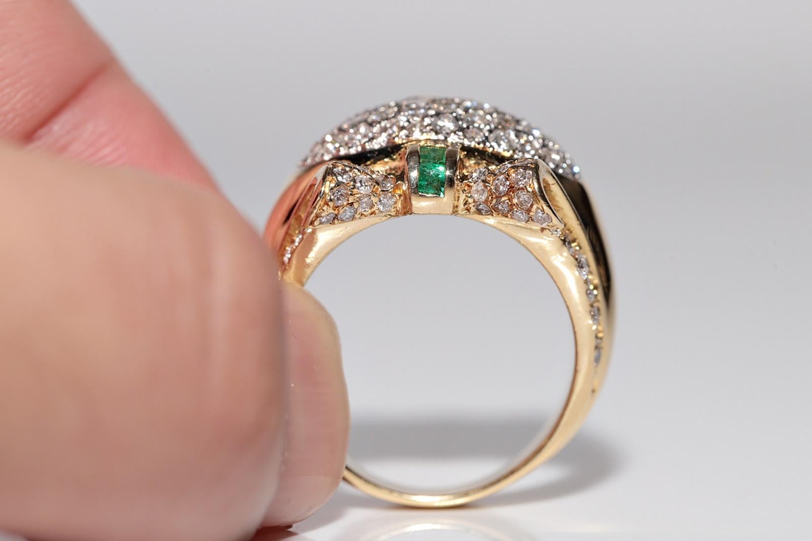 Vintage Circa 1980 18k Gold Natural Diamond And Princess Cut Emerald Tank Ring For Sale 6