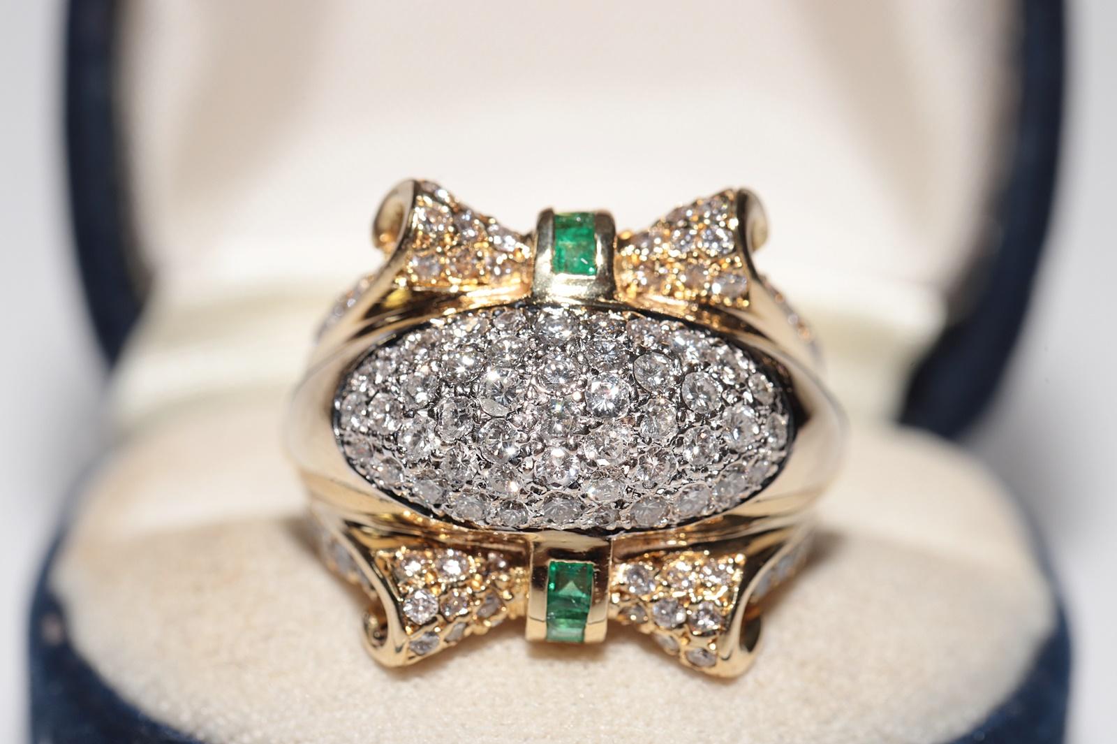 Vintage Circa 1980 18k Gold Natural Diamond And Princess Cut Emerald Tank Ring For Sale 1