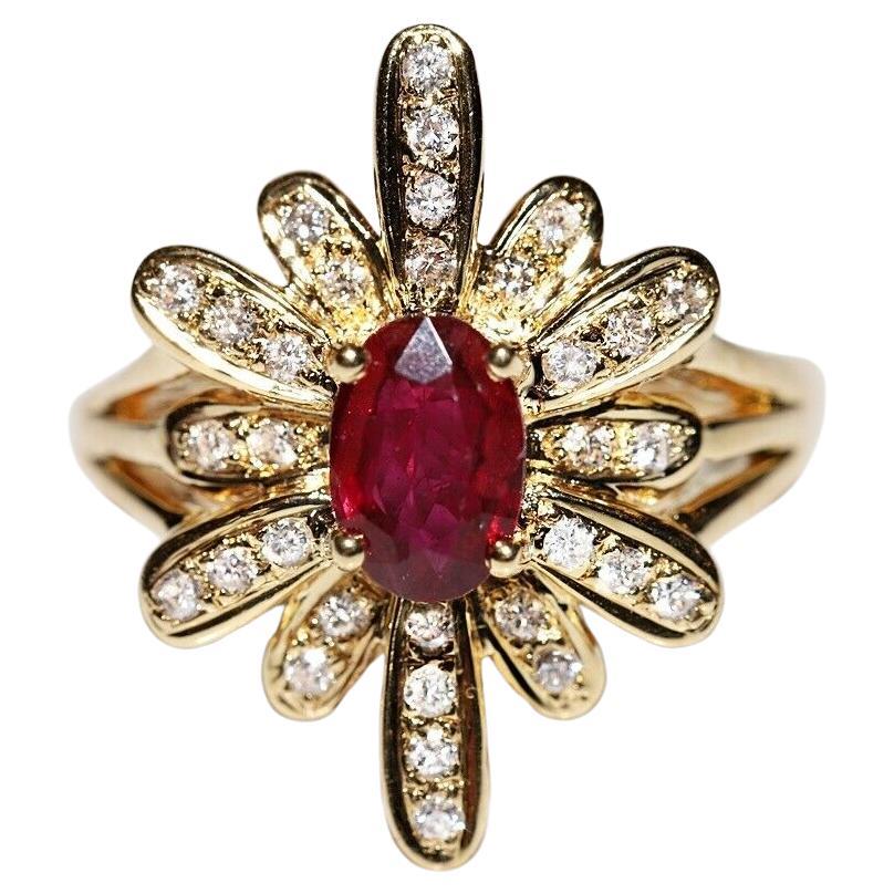 Anillo Navette Vintage Circa 1980 Oro 18k Decorado con Diamantes Naturales y Rubíes