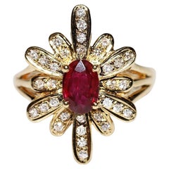 Anello Navette decorato con diamanti naturali e rubini in oro 18 carati CIRCA 1980