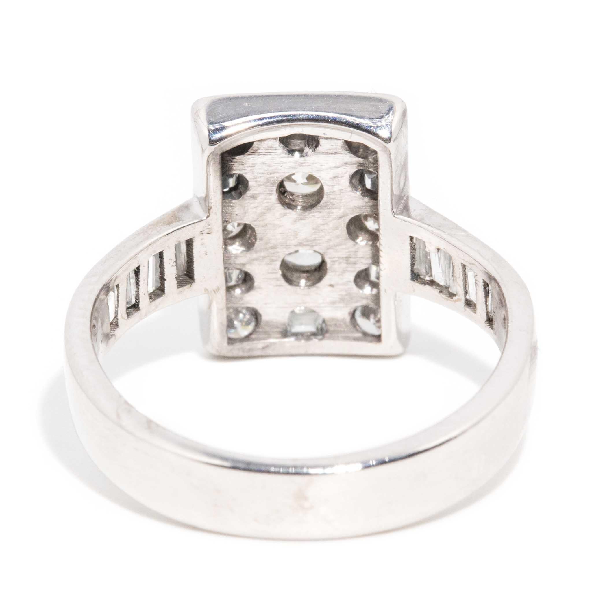 Vintage Circa 1980er Jahre 0,80 Karat Diamantring 18 Karat Weißgold im Angebot 1