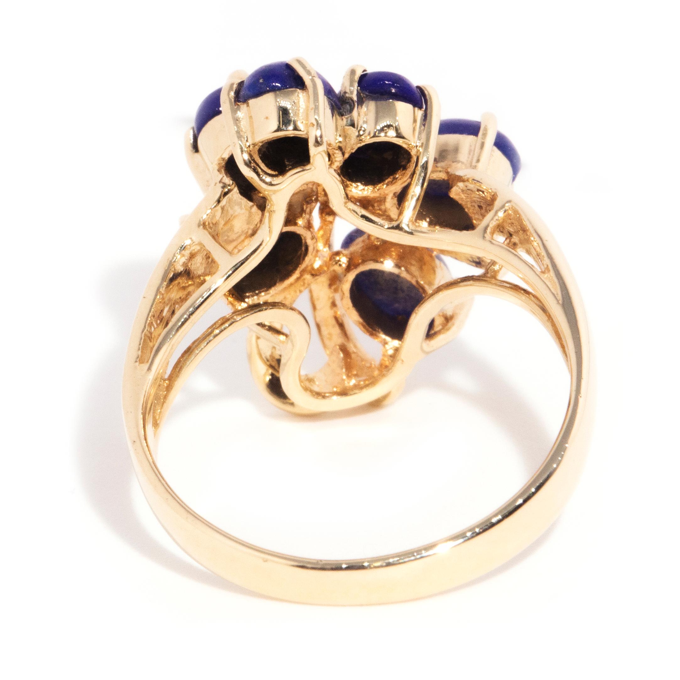 Vintage Circa 1980s 14 Carat Yellow Gold Lapis Lazuli and Diamond Cluster Ring In Good Condition For Sale In Hamilton, AU